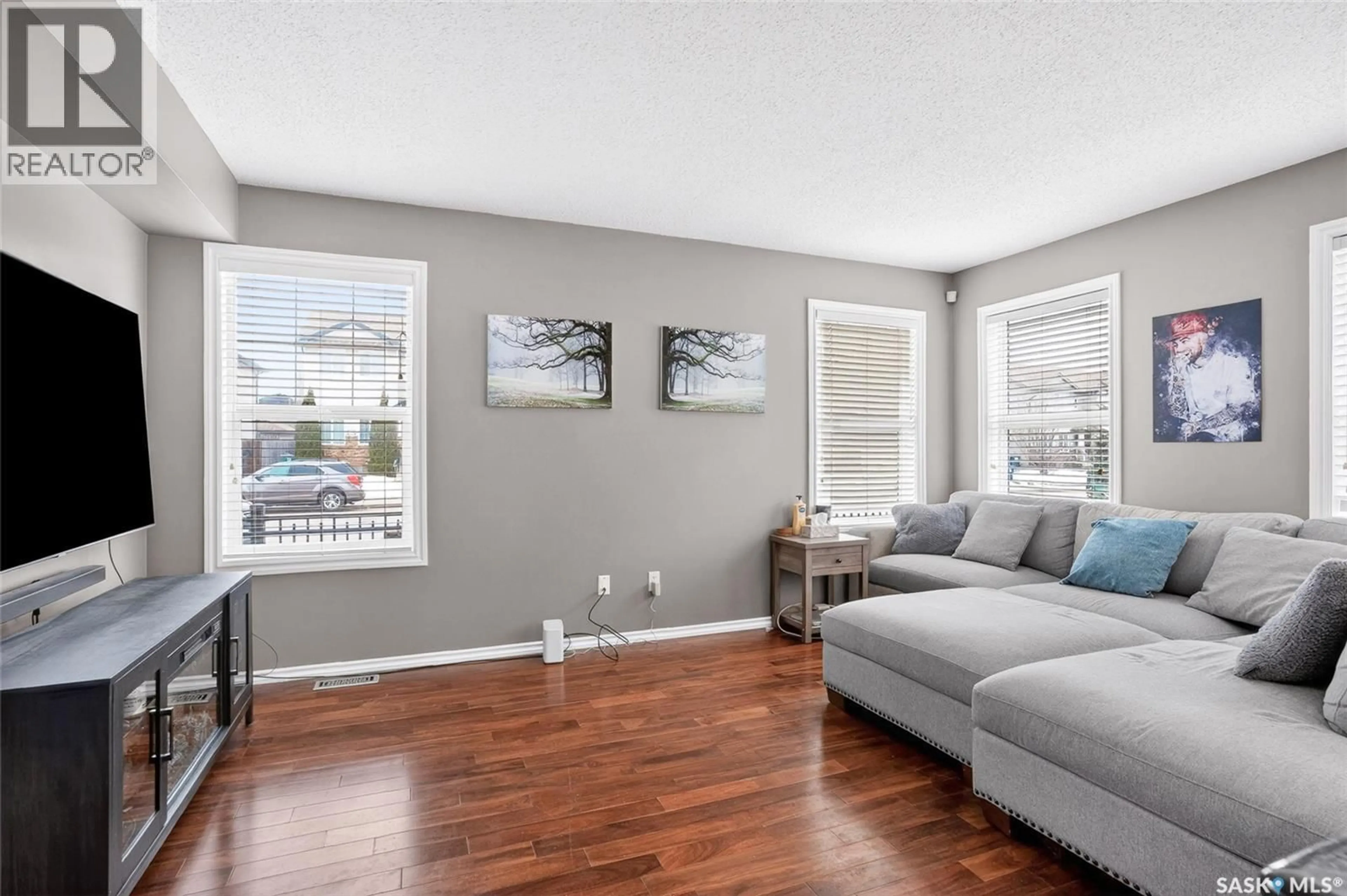 Living room with furniture, unknown for 105 - 201 LYND CRESCENT, Saskatoon Saskatchewan S7T0C3