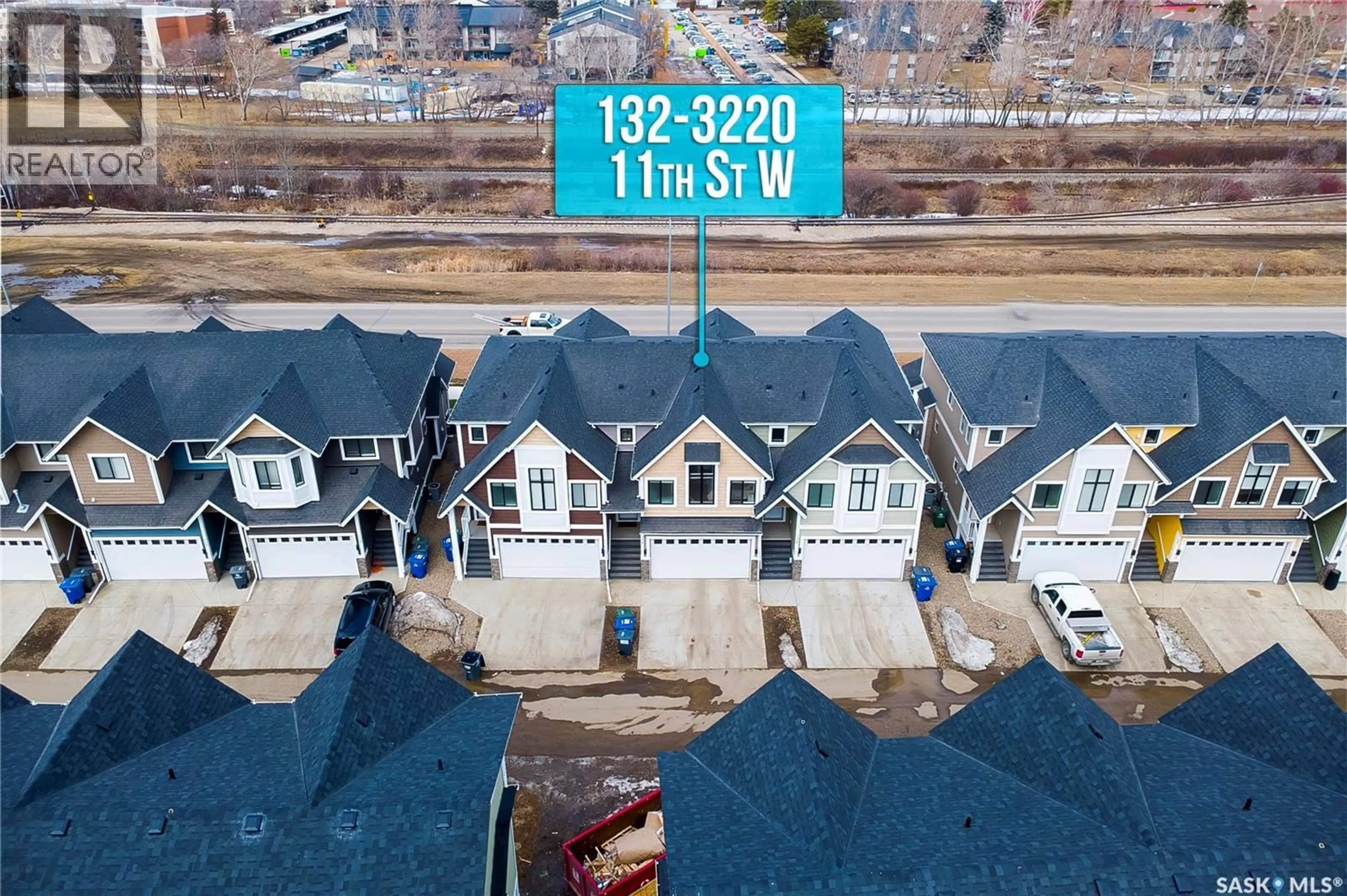 A pic from outside/outdoor area/front of a property/back of a property/a pic from drone, unknown for 132 3220 11TH STREET, Saskatoon Saskatchewan S7M5M4