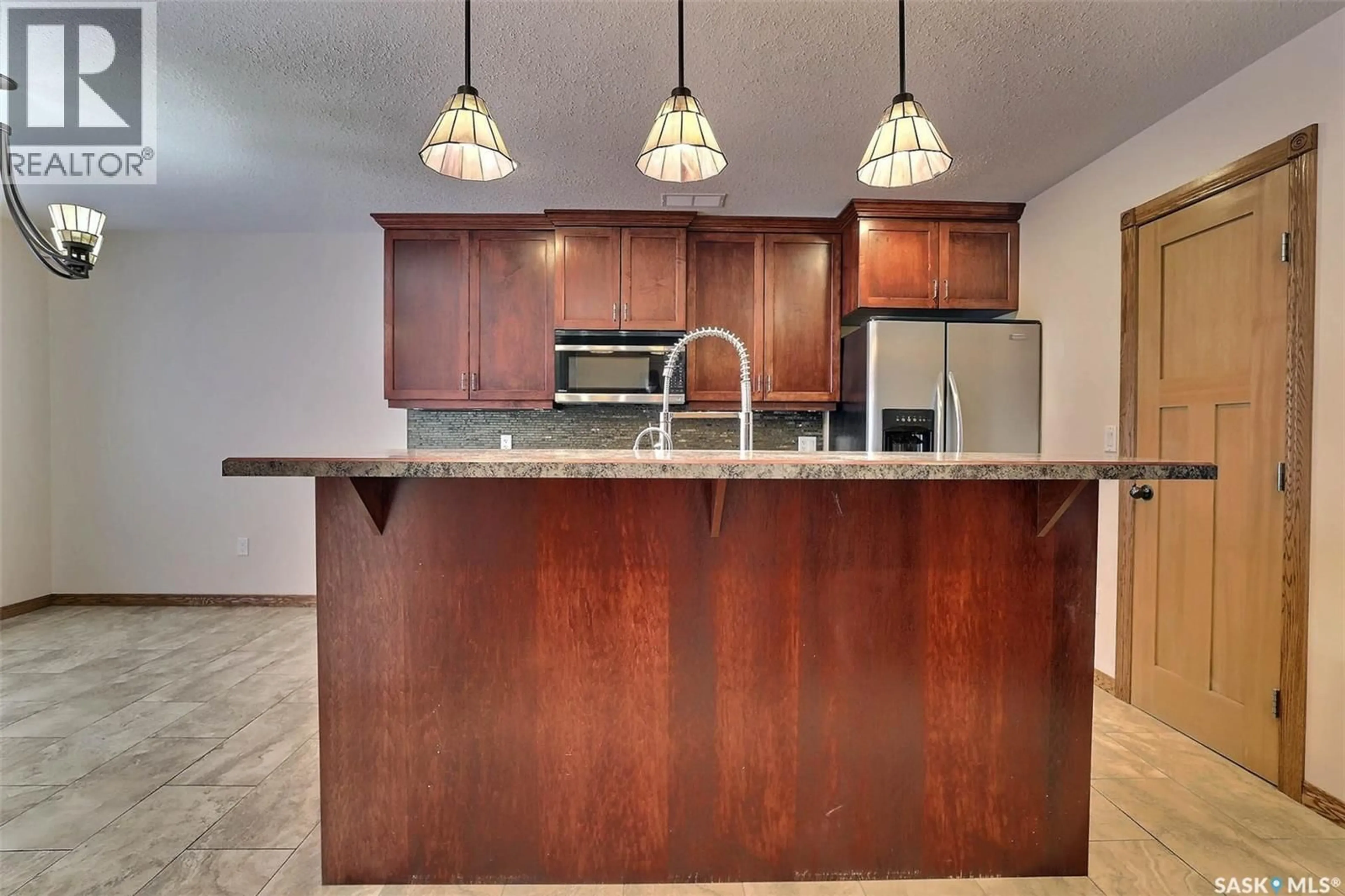 Open concept kitchen, unknown for A & B - 1928 ST JOHN STREET, Regina Saskatchewan S4P3C8