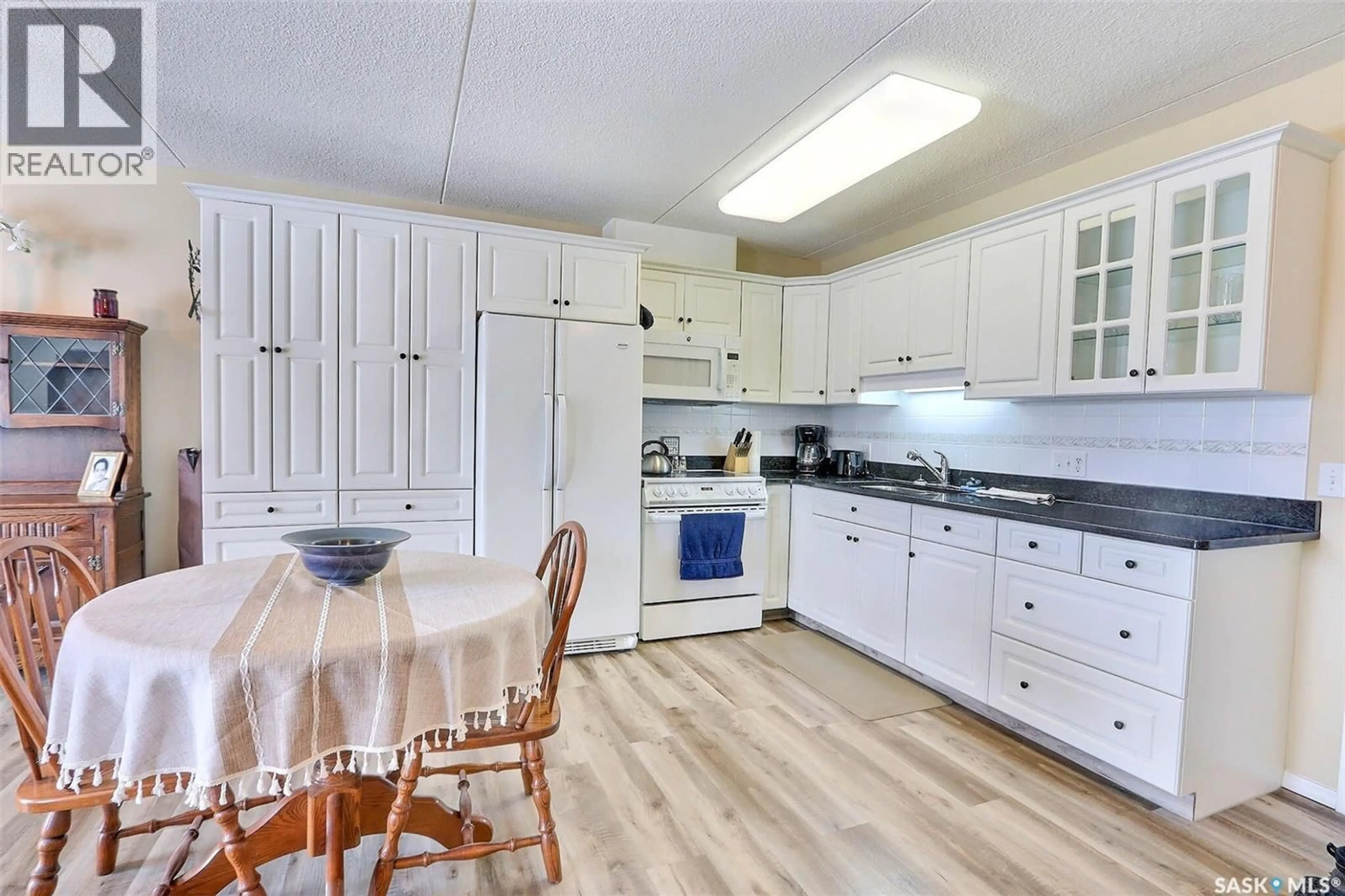 Standard kitchen, ceramic/tile floor for E - 201 1 26TH STREET, Prince Albert Saskatchewan S6V1T7