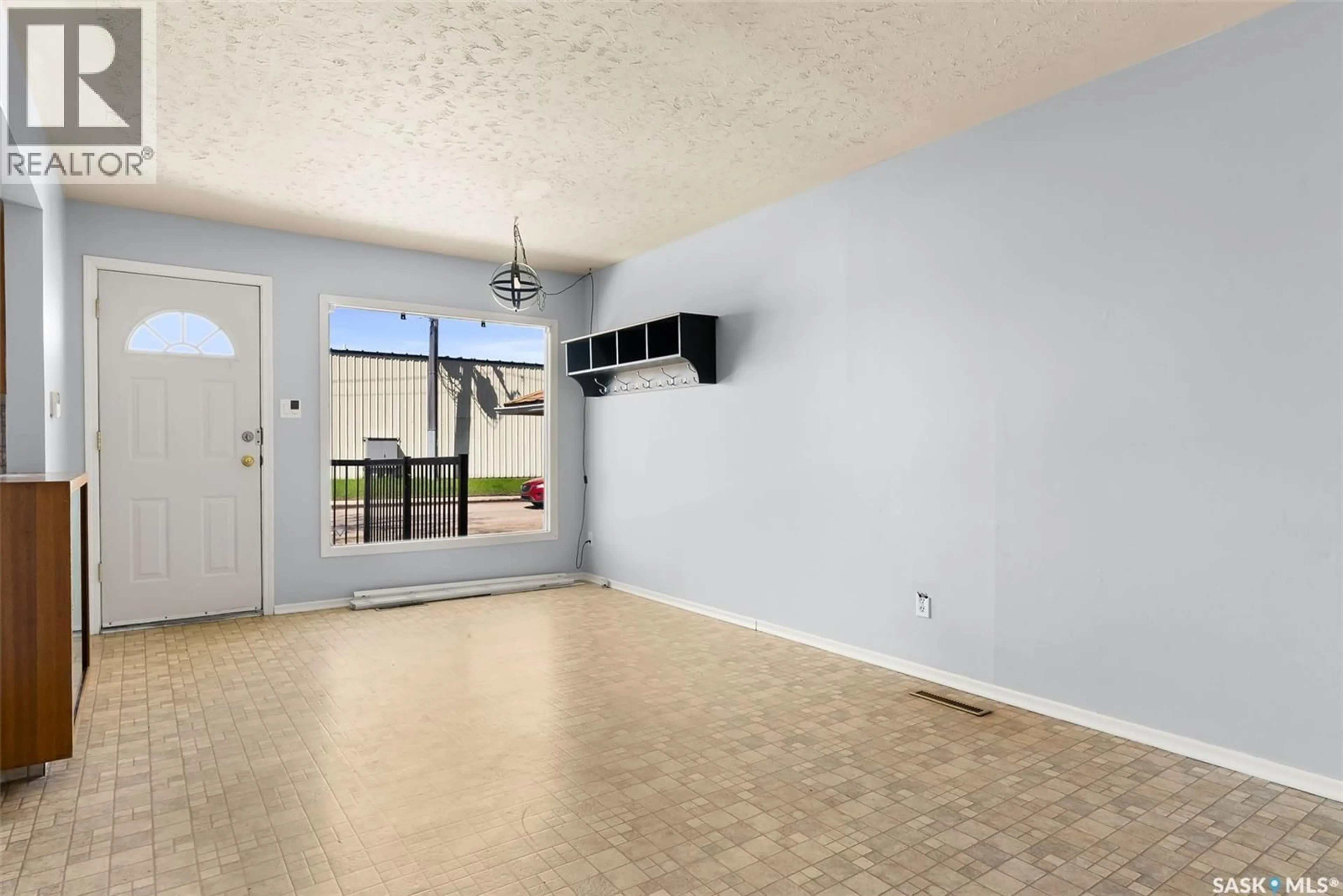 A pic of a room for 263 MCINTYRE STREET, Regina Saskatchewan S4R2L7