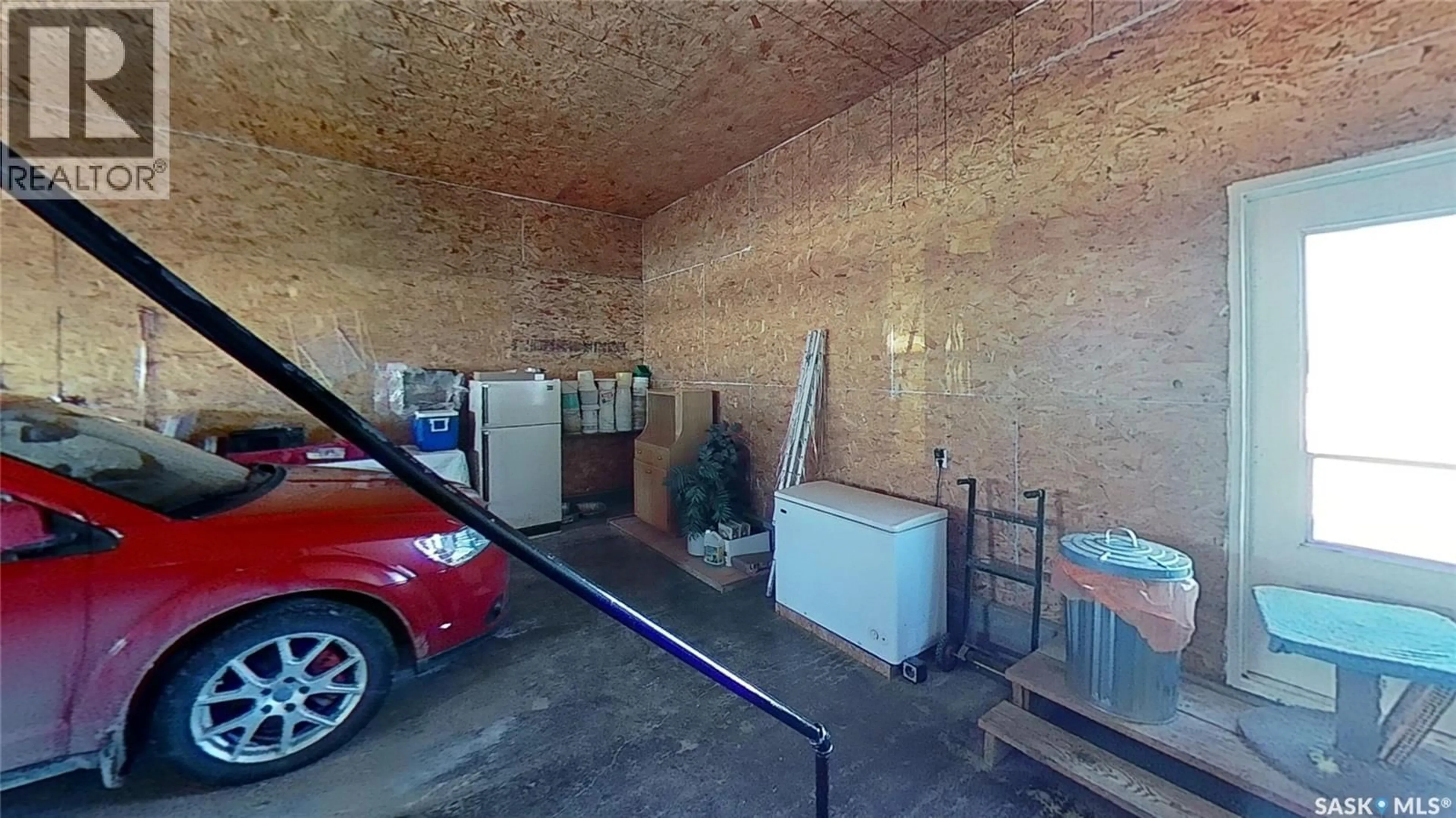 Indoor garage for GONSCH ACREAGE, Longlaketon Rm No. 219 Saskatchewan S0G4L0