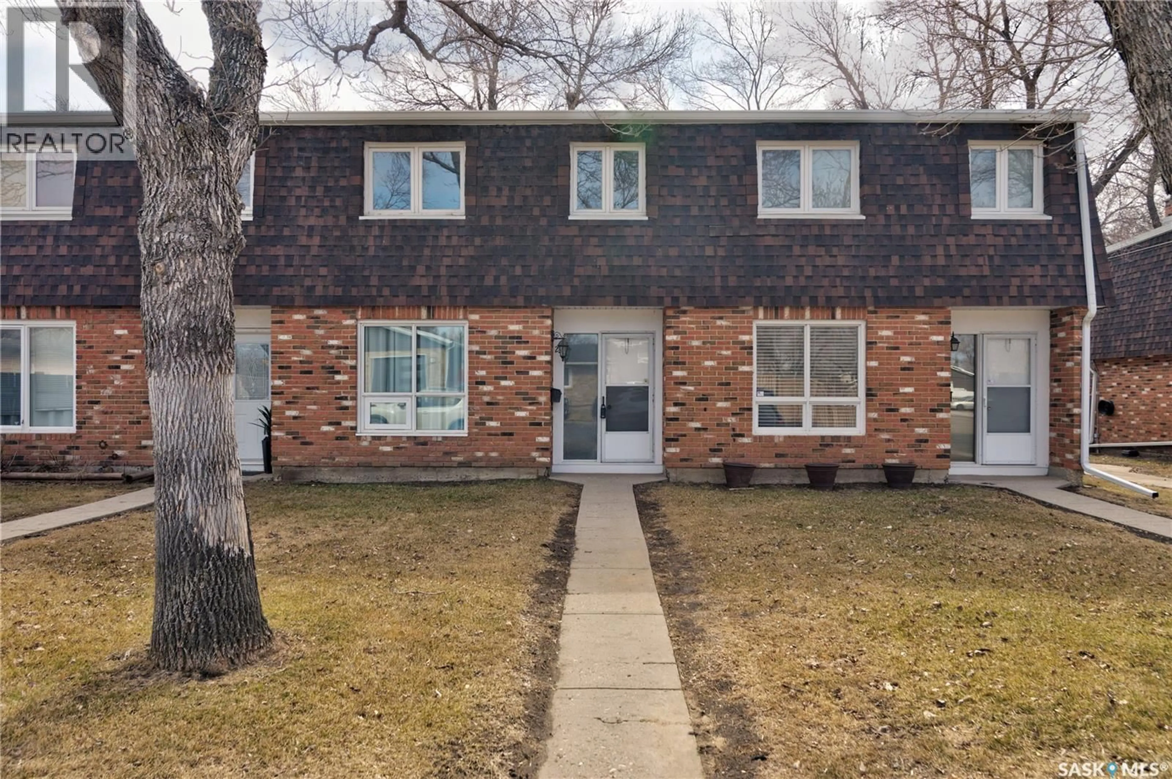 Home with brick exterior material, street for 25 SPRUCEVIEW ROAD, Regina Saskatchewan S4R0E1