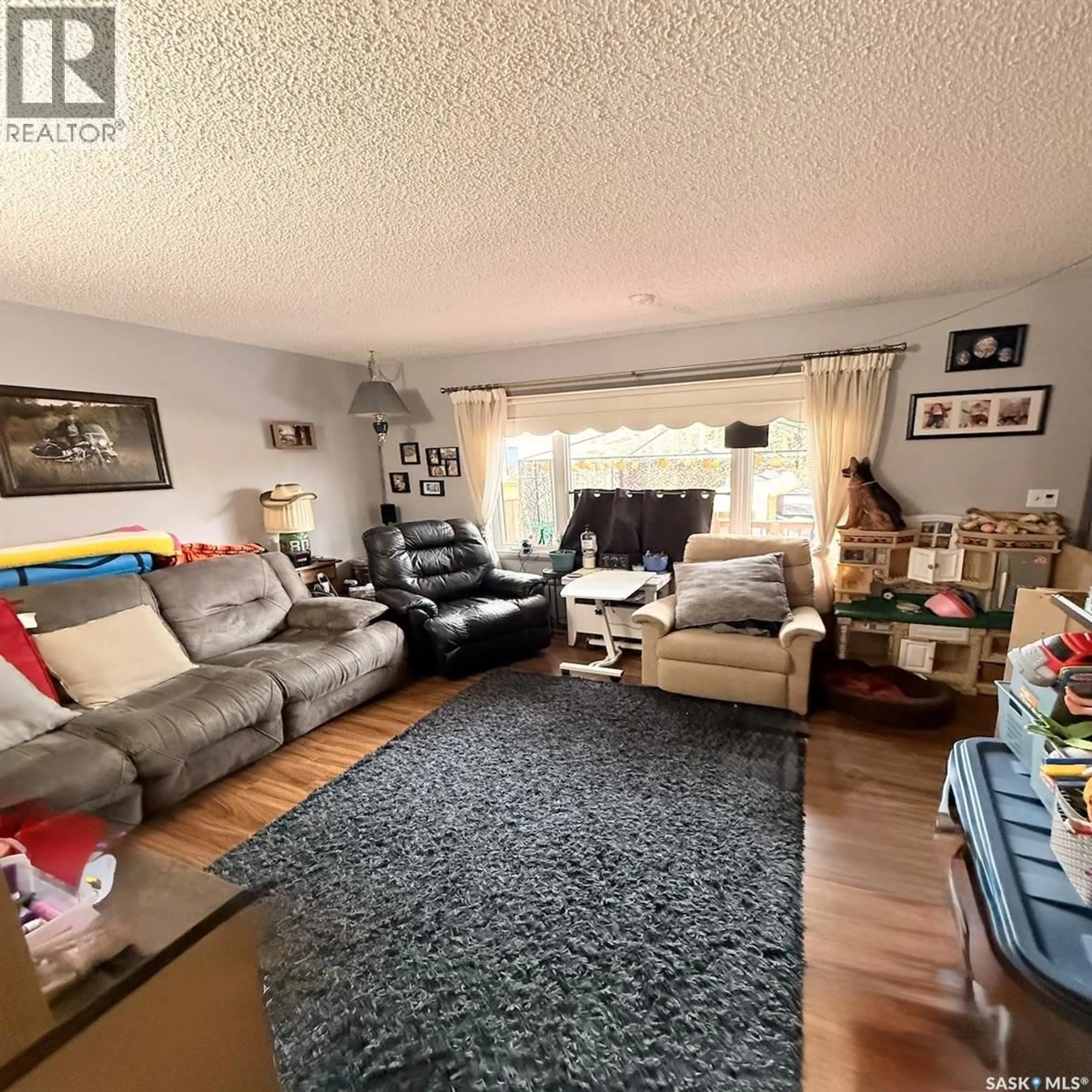 Living room with furniture, unknown for 140 - 420 MEILICKE ROAD, Saskatoon Saskatchewan S7K7Y5