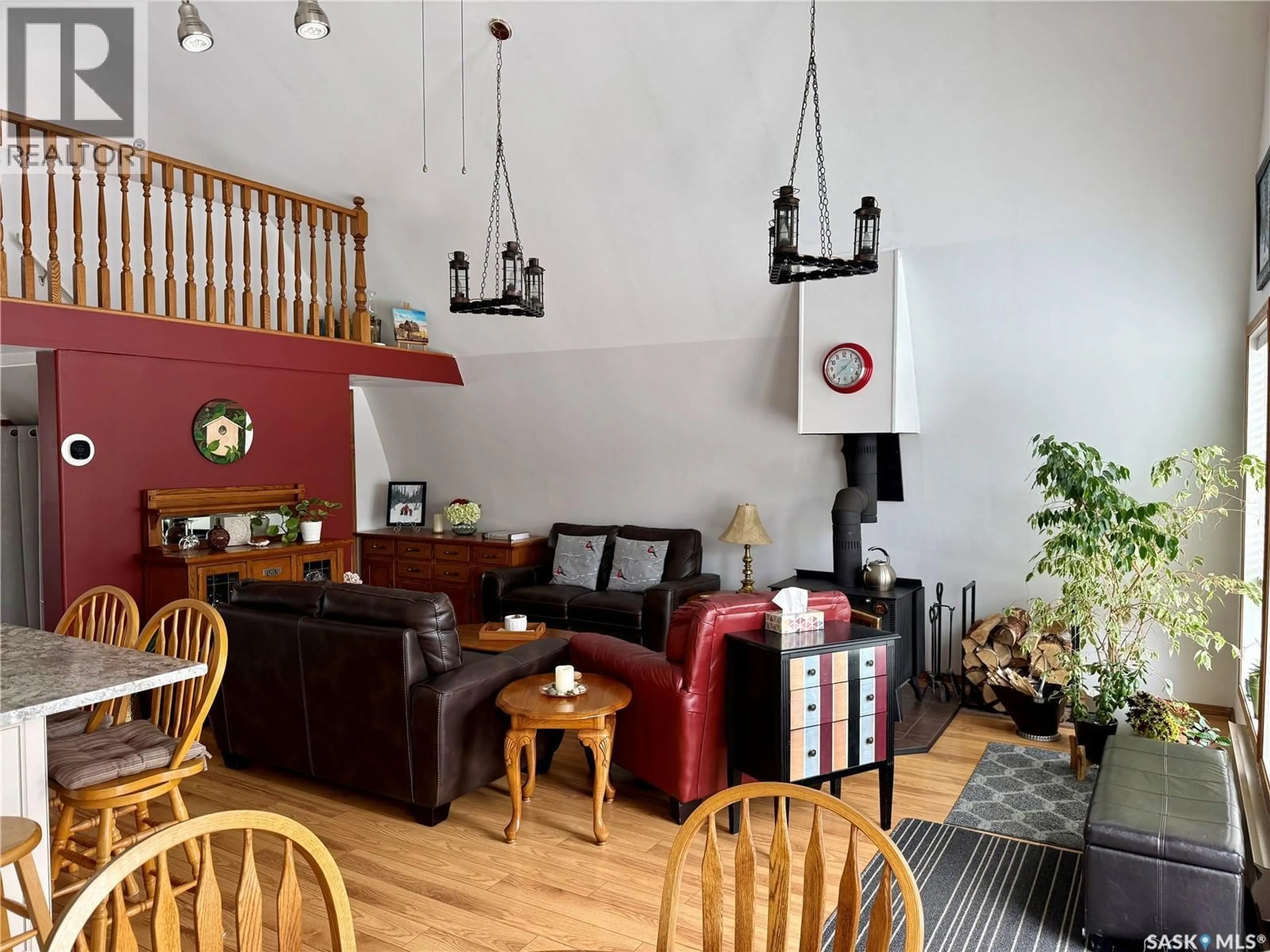 Living room with furniture, unknown for 209 LAKEVIEW AVENUE, Canwood Rm No. 494 Saskatchewan S0J2X0