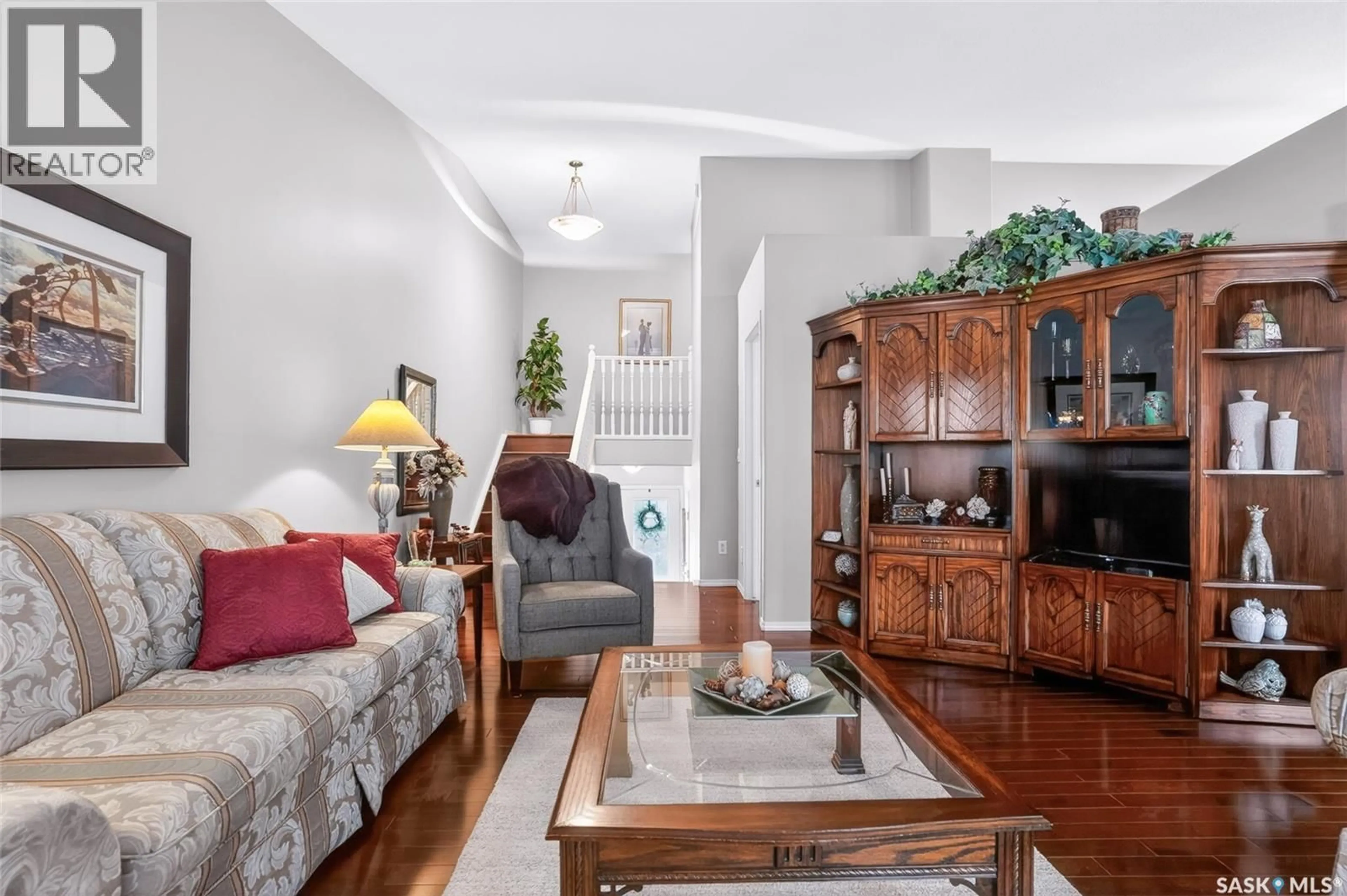 Living room with furniture, unknown for 810 - 110 MENDEL CRESCENT, Saskatoon Saskatchewan S7J5K5