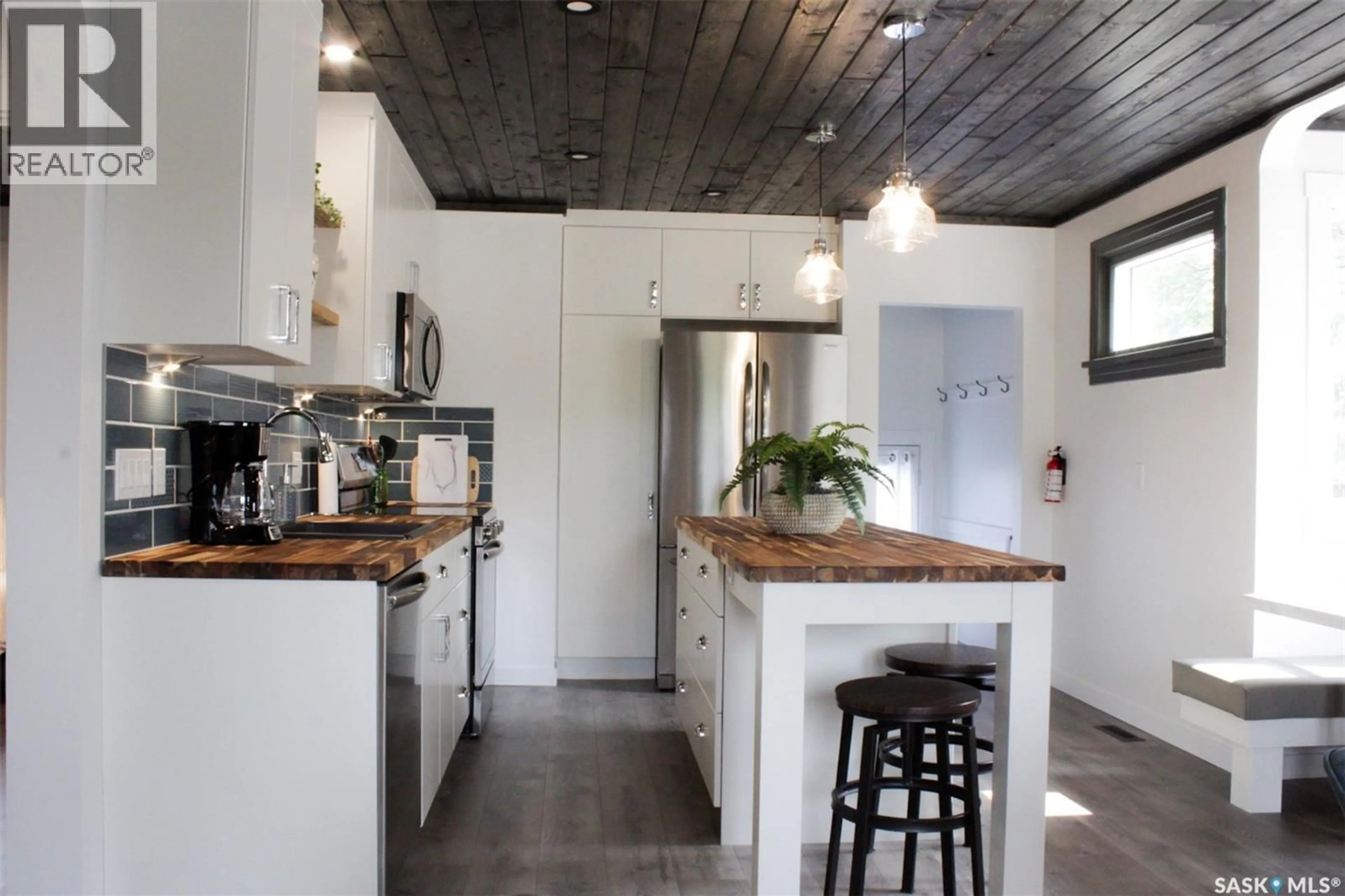 Open concept kitchen, unknown for 2014 3RD STREET, Rosthern Saskatchewan S0K3R0