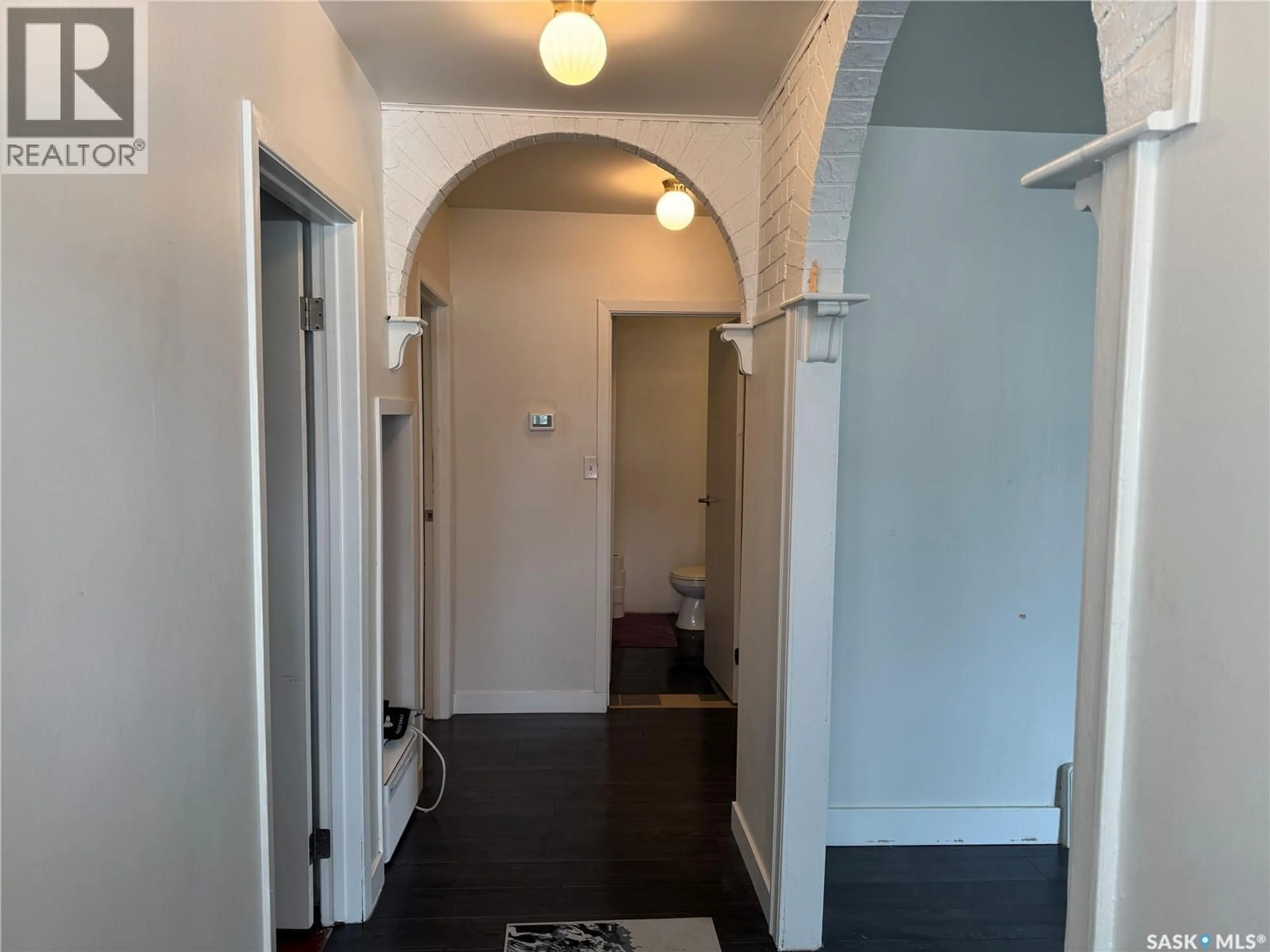 Indoor entryway for 71 22ND STREET, Prince Albert Saskatchewan S6V1M8