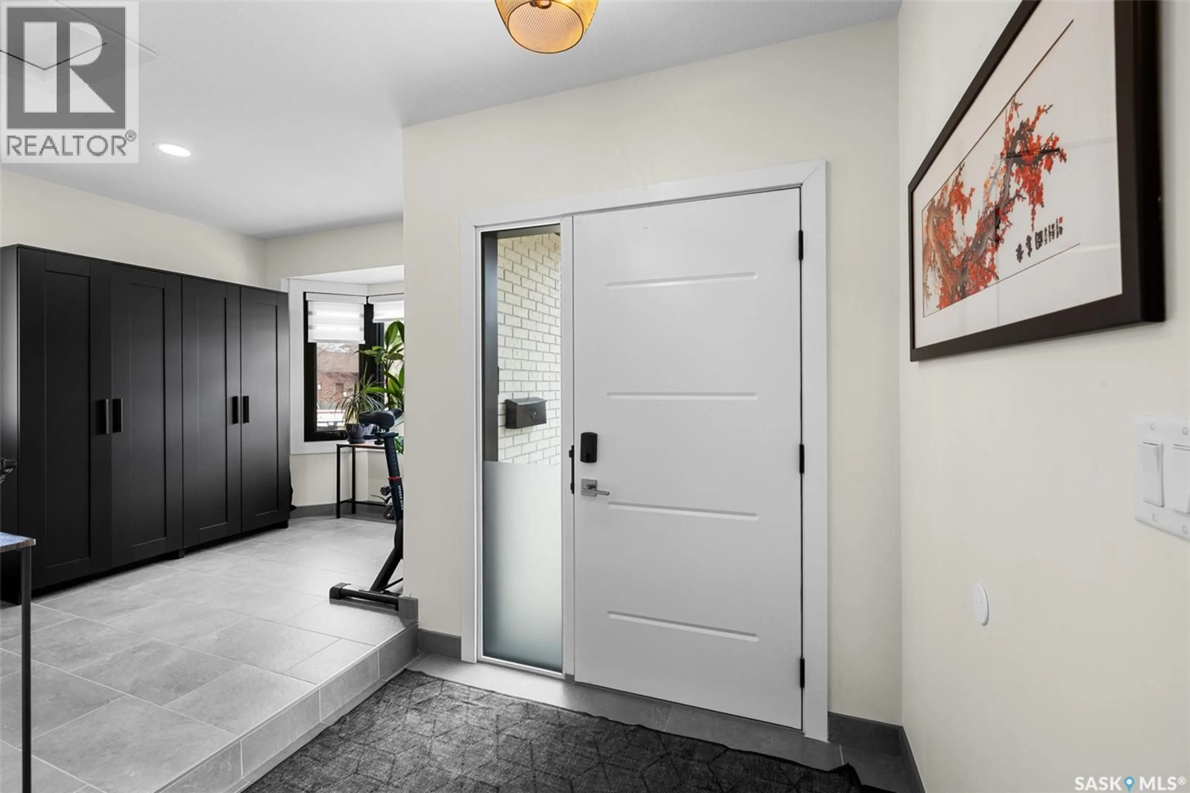 Indoor entryway for 218 ROGERS ROAD, Regina Saskatchewan S4S7C4