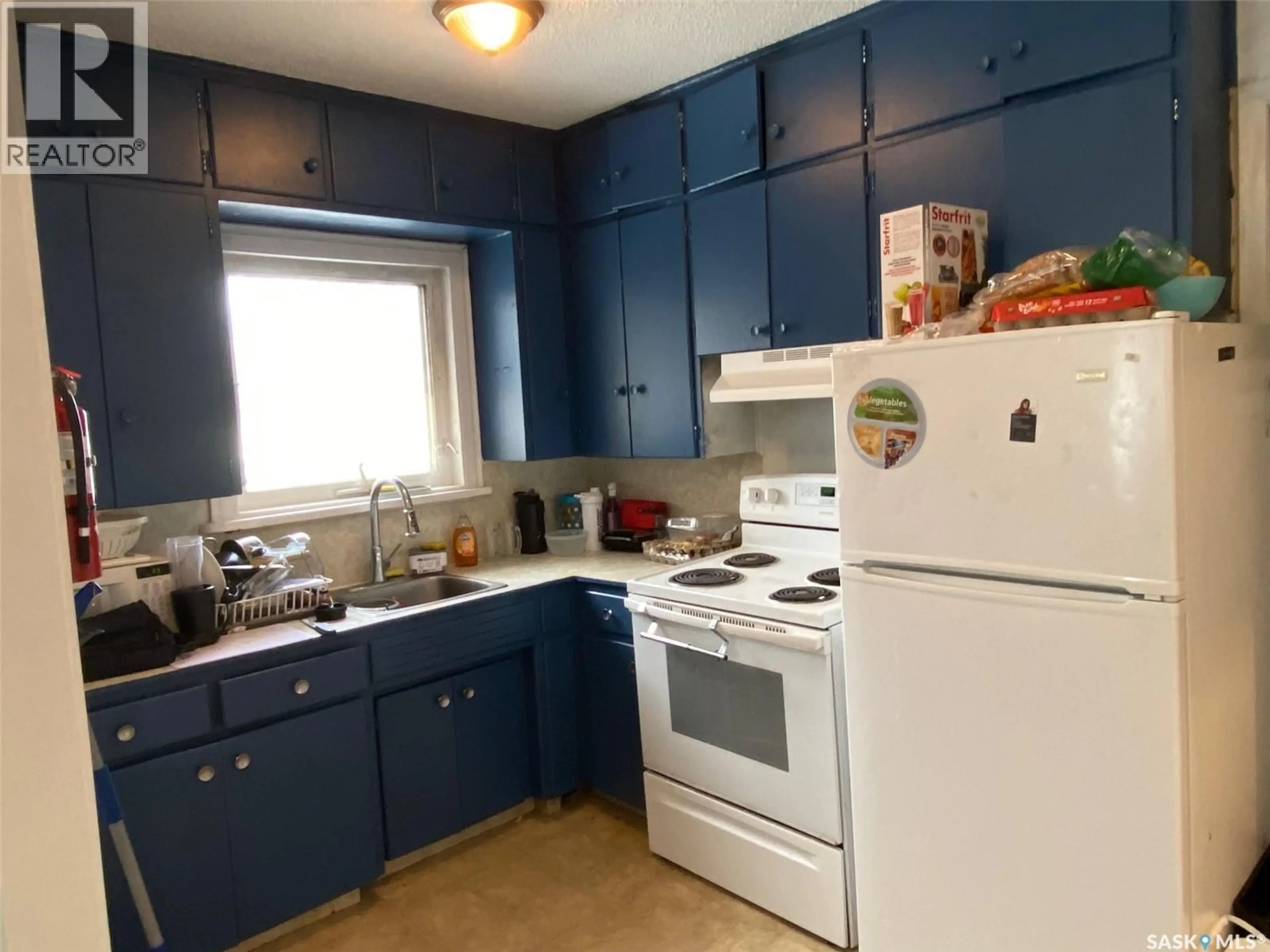 Standard kitchen, unknown for 31 IRWIN AVENUE, Yorkton Saskatchewan S3N4C6