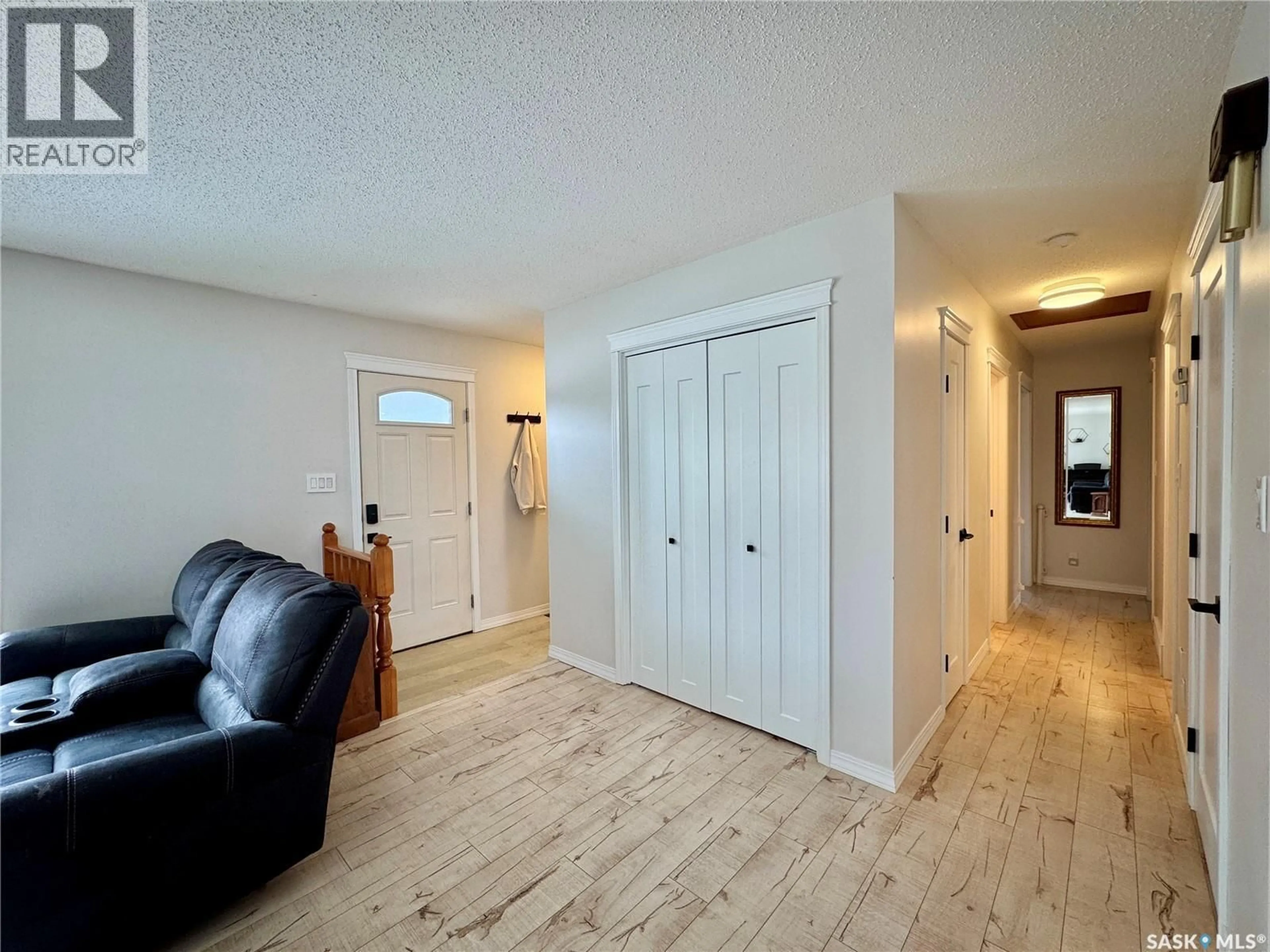 Unknown for 813 STANLEY STREET, Esterhazy Saskatchewan S0A0X0