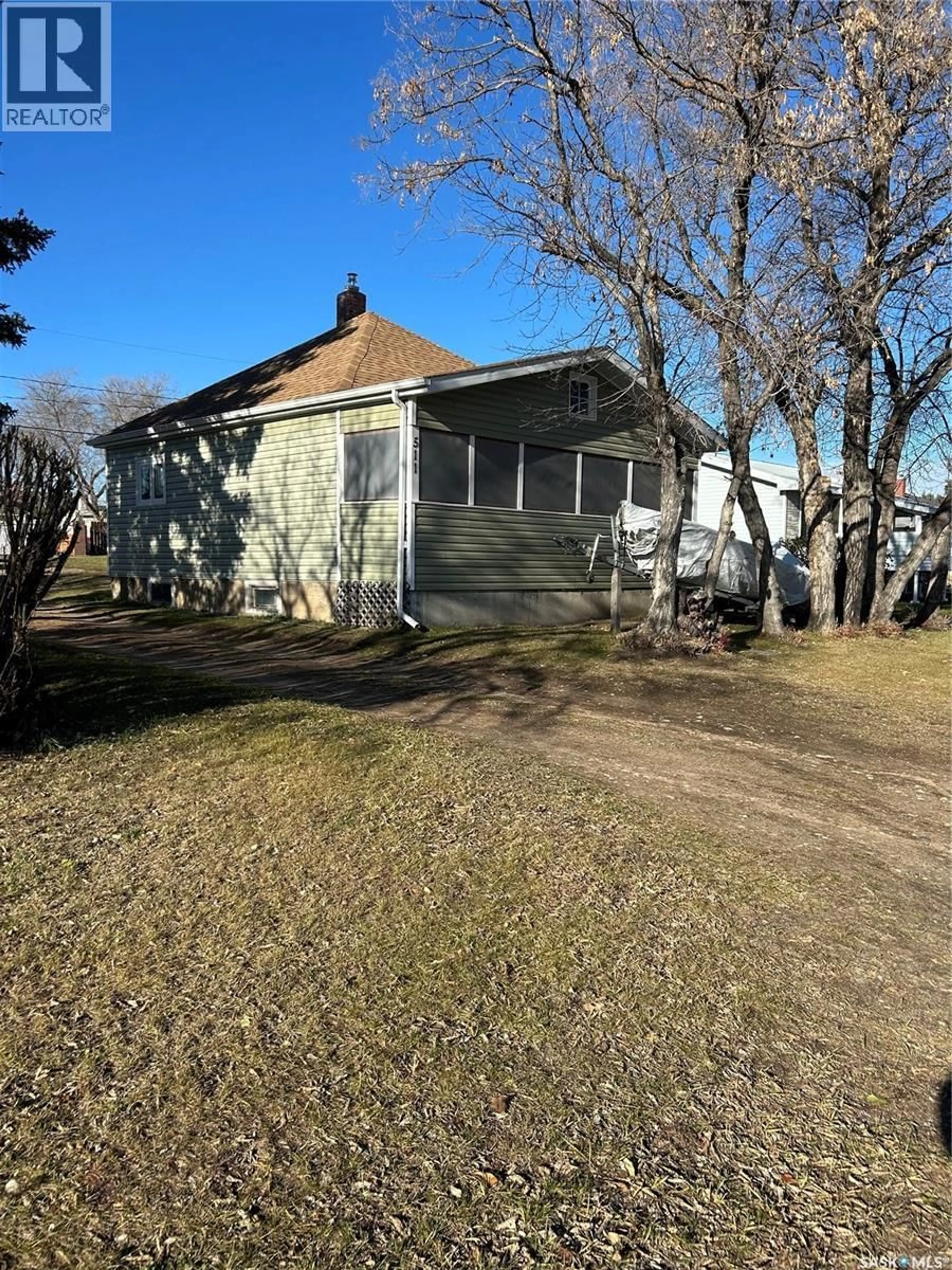 A pic from outside/outdoor area/front of a property/back of a property/a pic from drone, street for 511 ALBERT STREET, Hudson Bay Saskatchewan S0E0Y0
