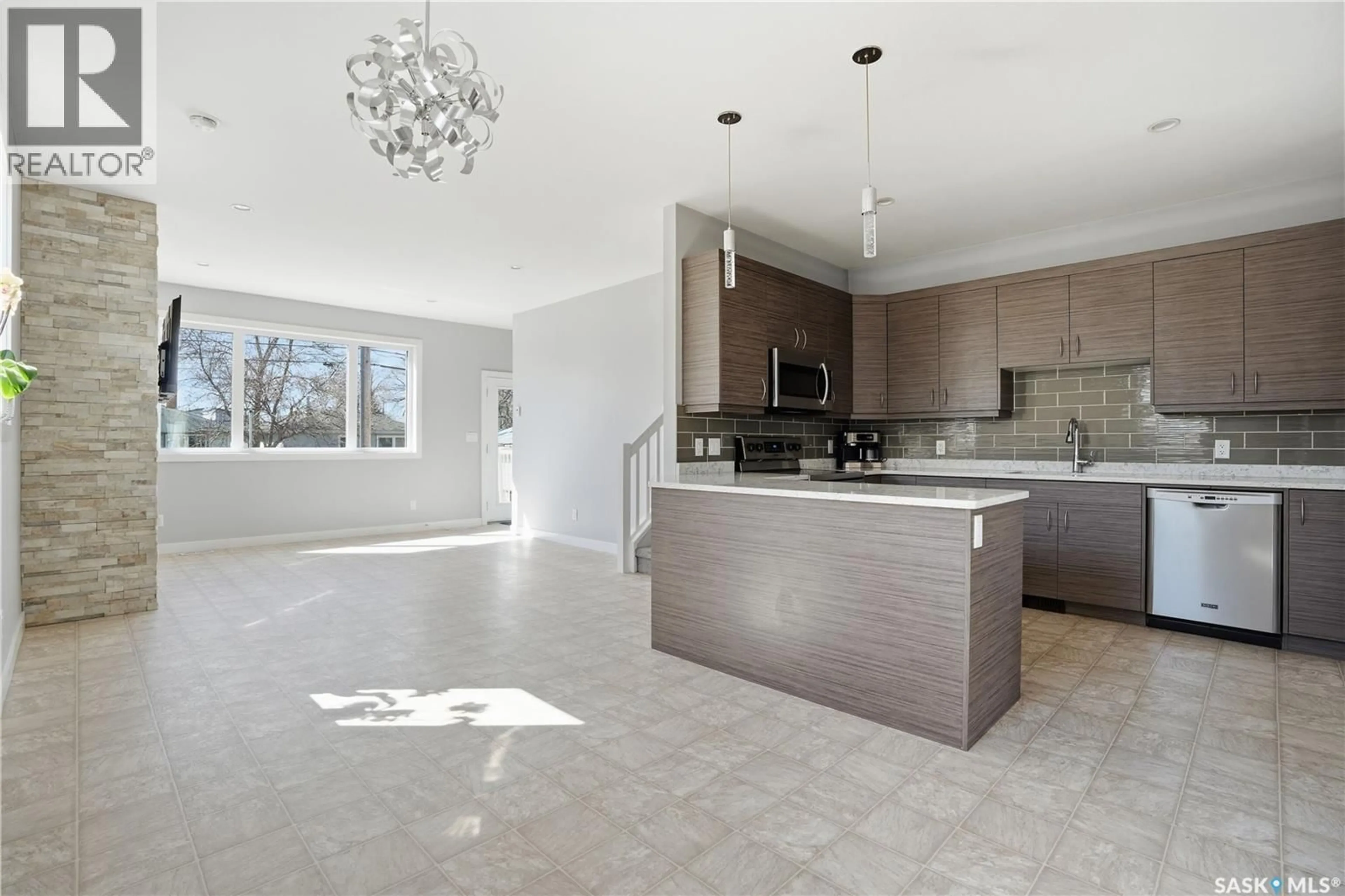 Unknown for 2168 WASCANA STREET, Regina Saskatchewan S4T4J9