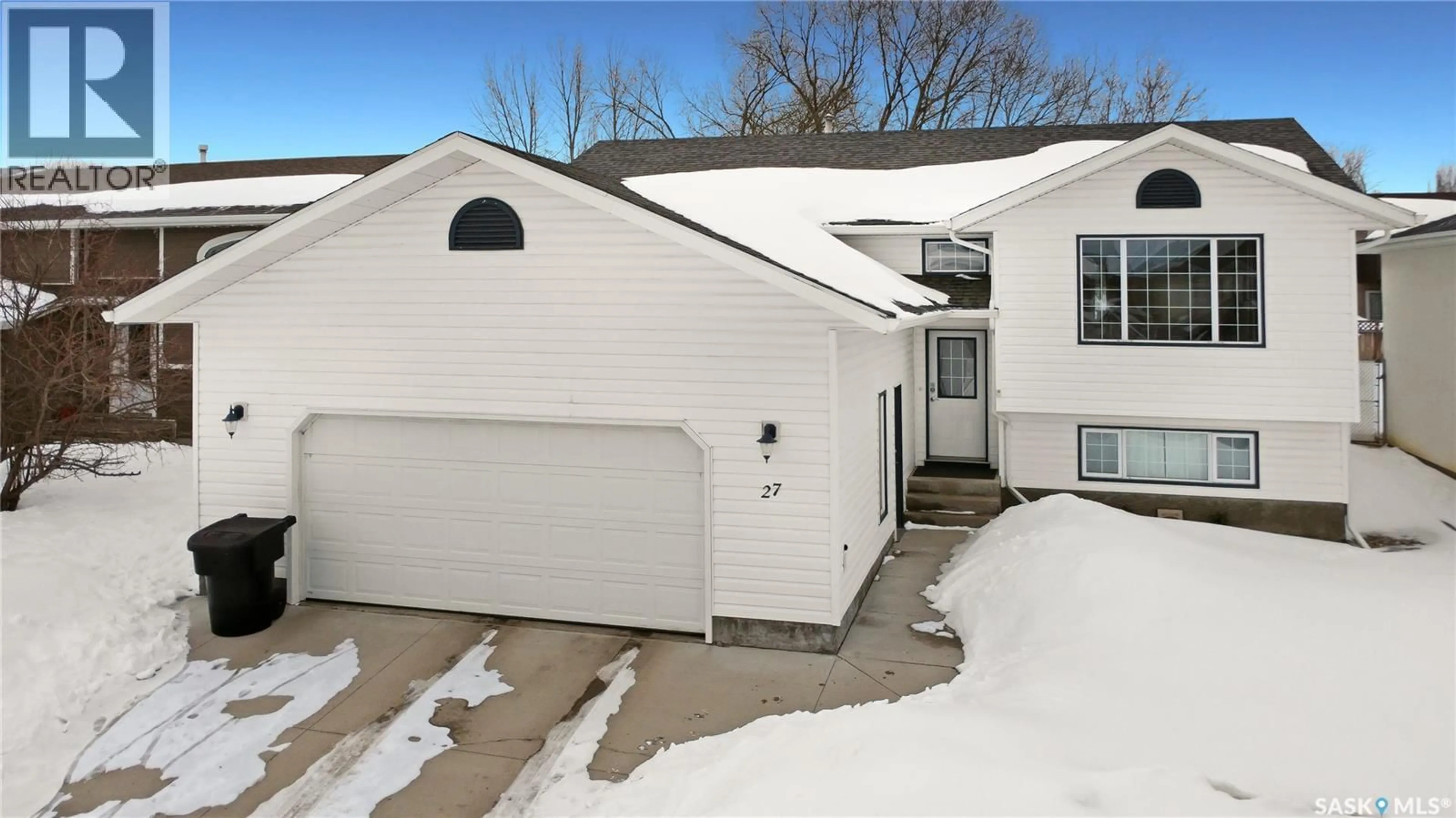 Home with vinyl exterior material, street for 27 CARMENT PLACE, Prince Albert Saskatchewan S6V8A2