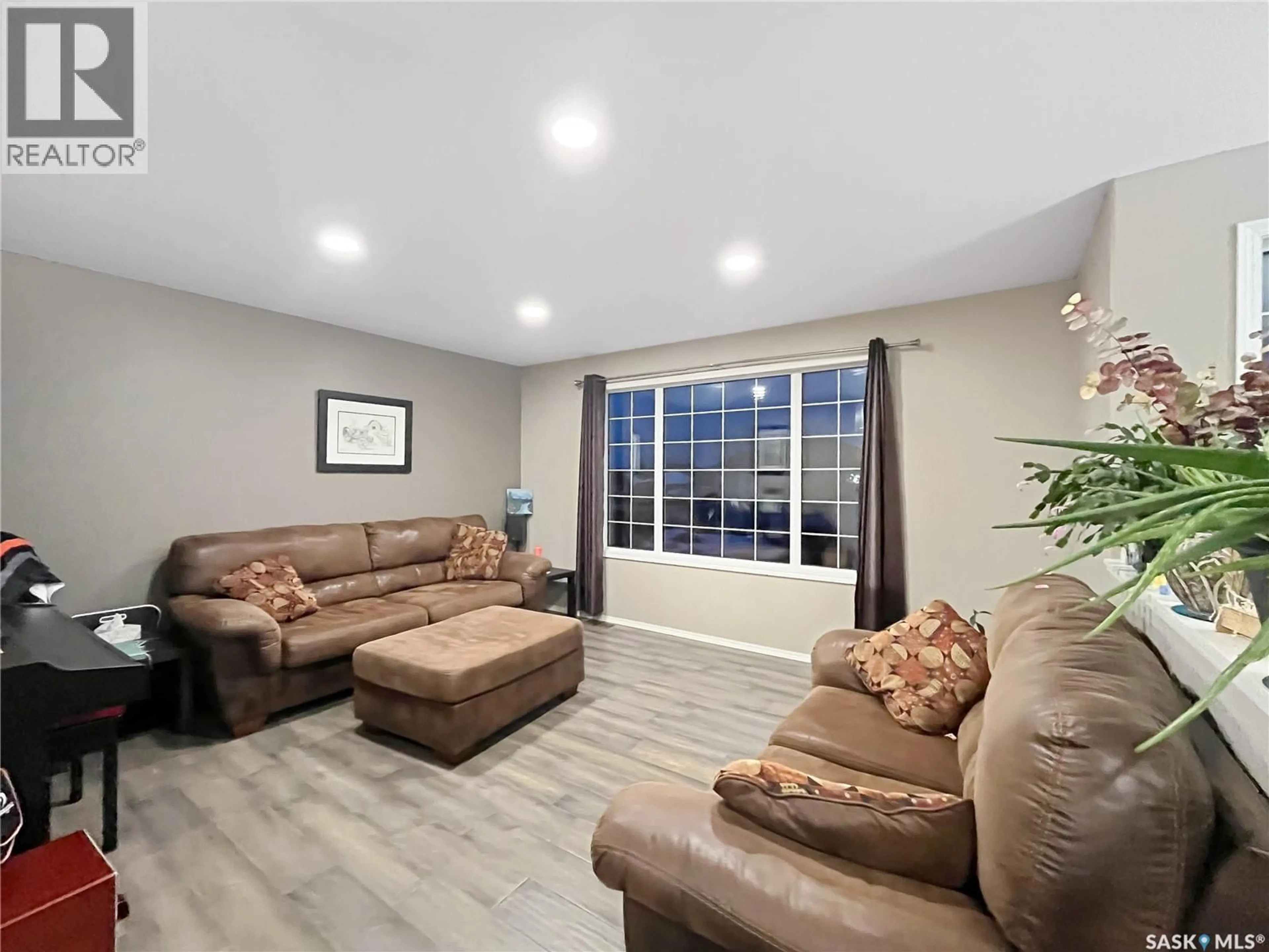 Living room with furniture, unknown for 27 CARMENT PLACE, Prince Albert Saskatchewan S6V8A2