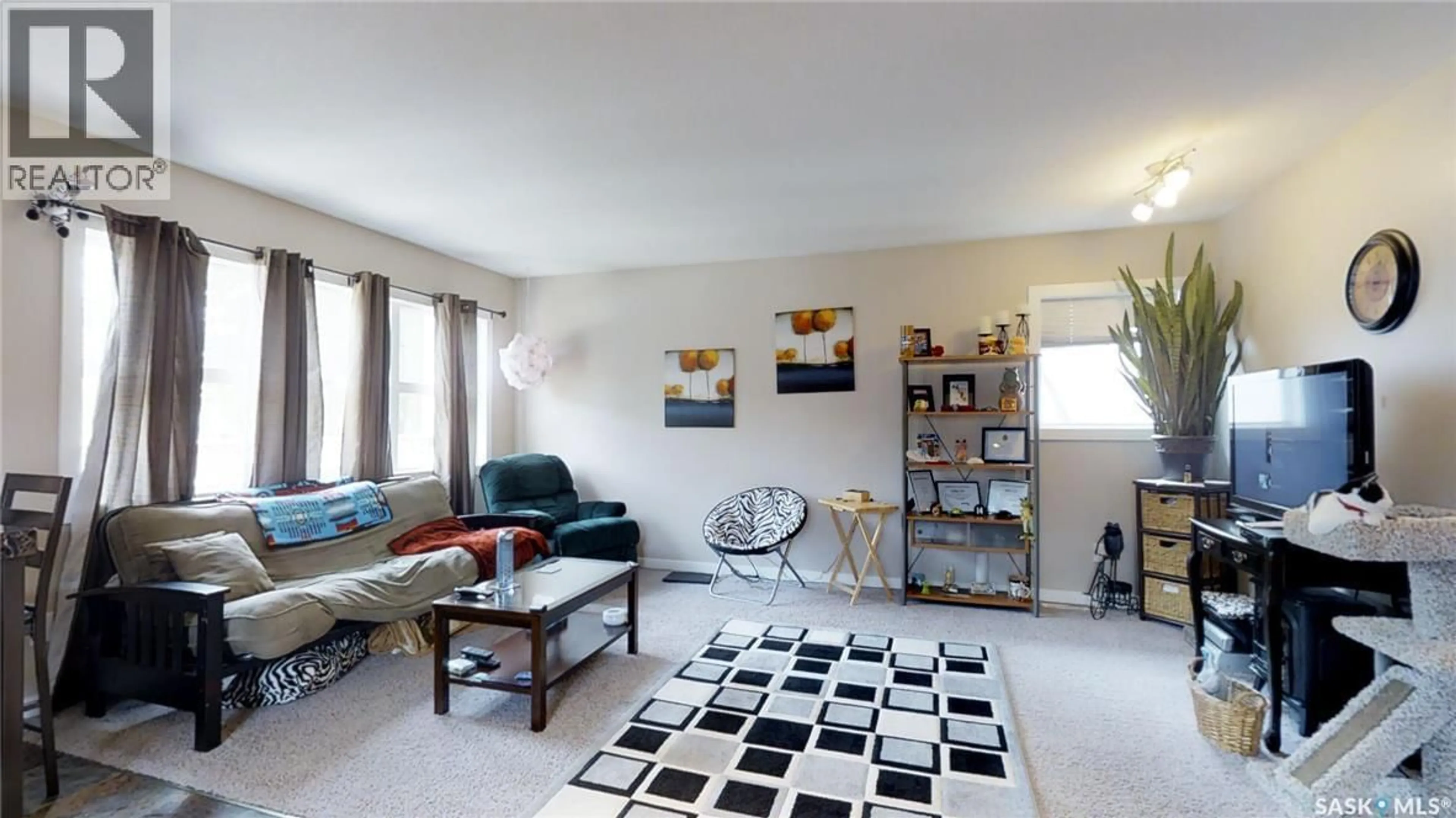 Living room with furniture, unknown for 410 EDWARD STREET, Regina Saskatchewan S4R4W4