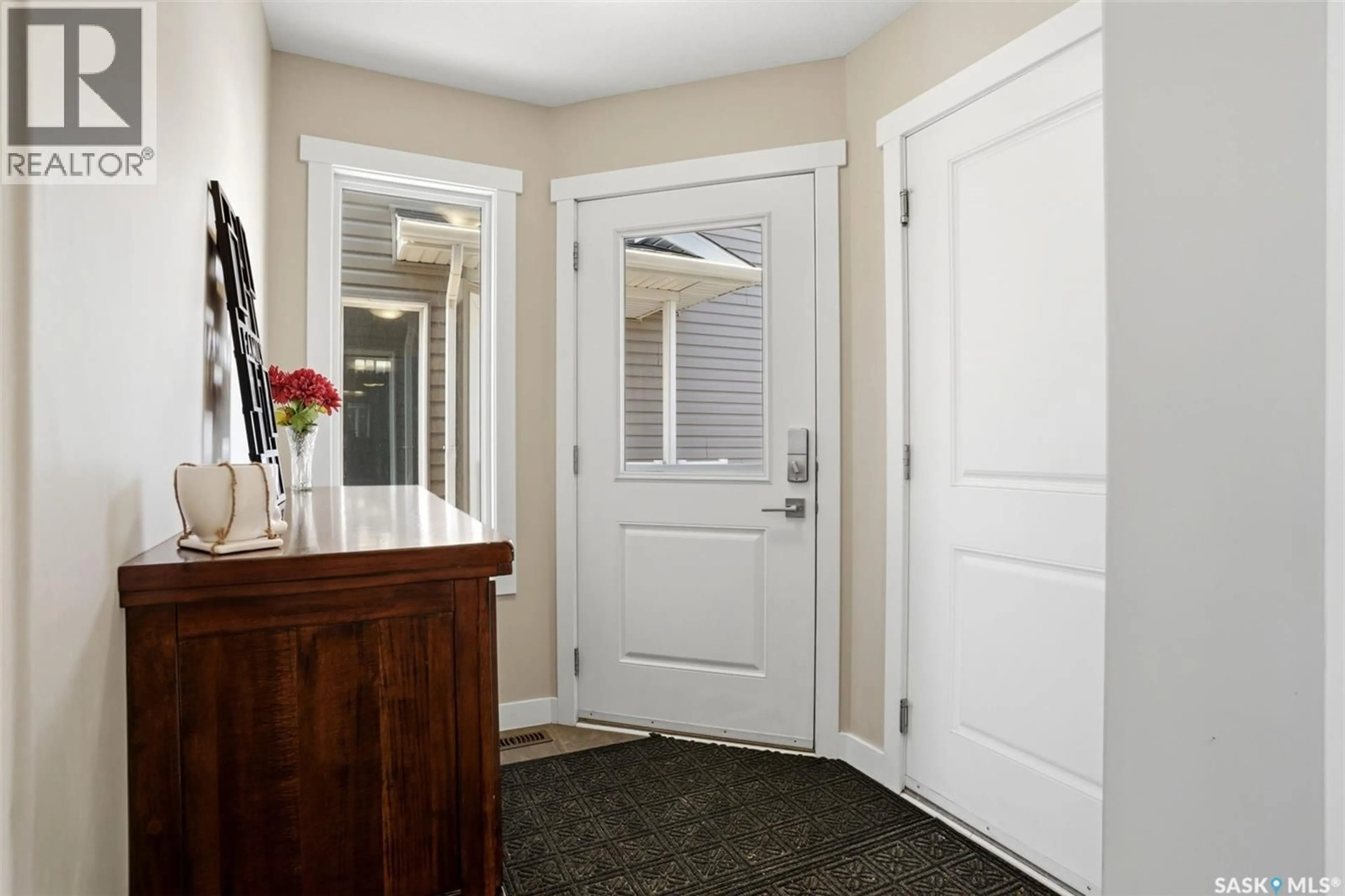 Indoor entryway for 3137 MAZURAK CRESCENT, Regina Saskatchewan S4X0N2