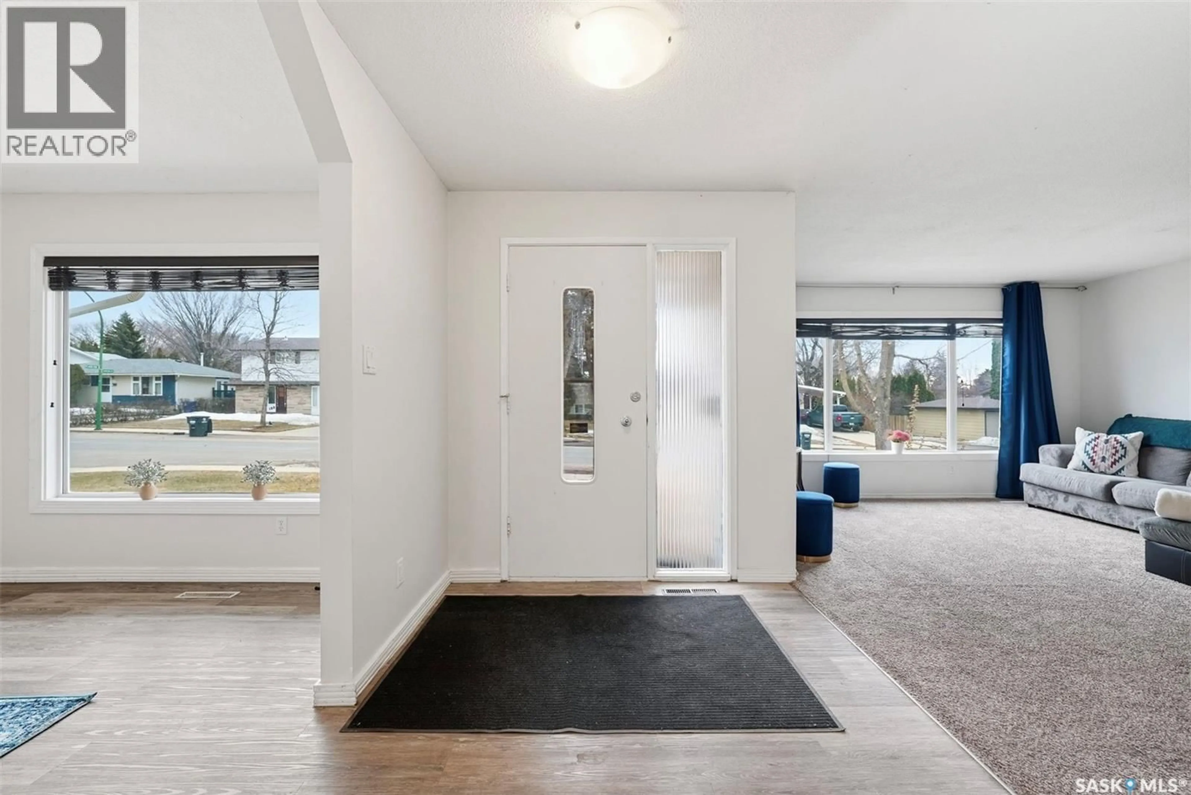 Indoor entryway for 56 WELKER CRESCENT, Saskatoon Saskatchewan S7H3M4