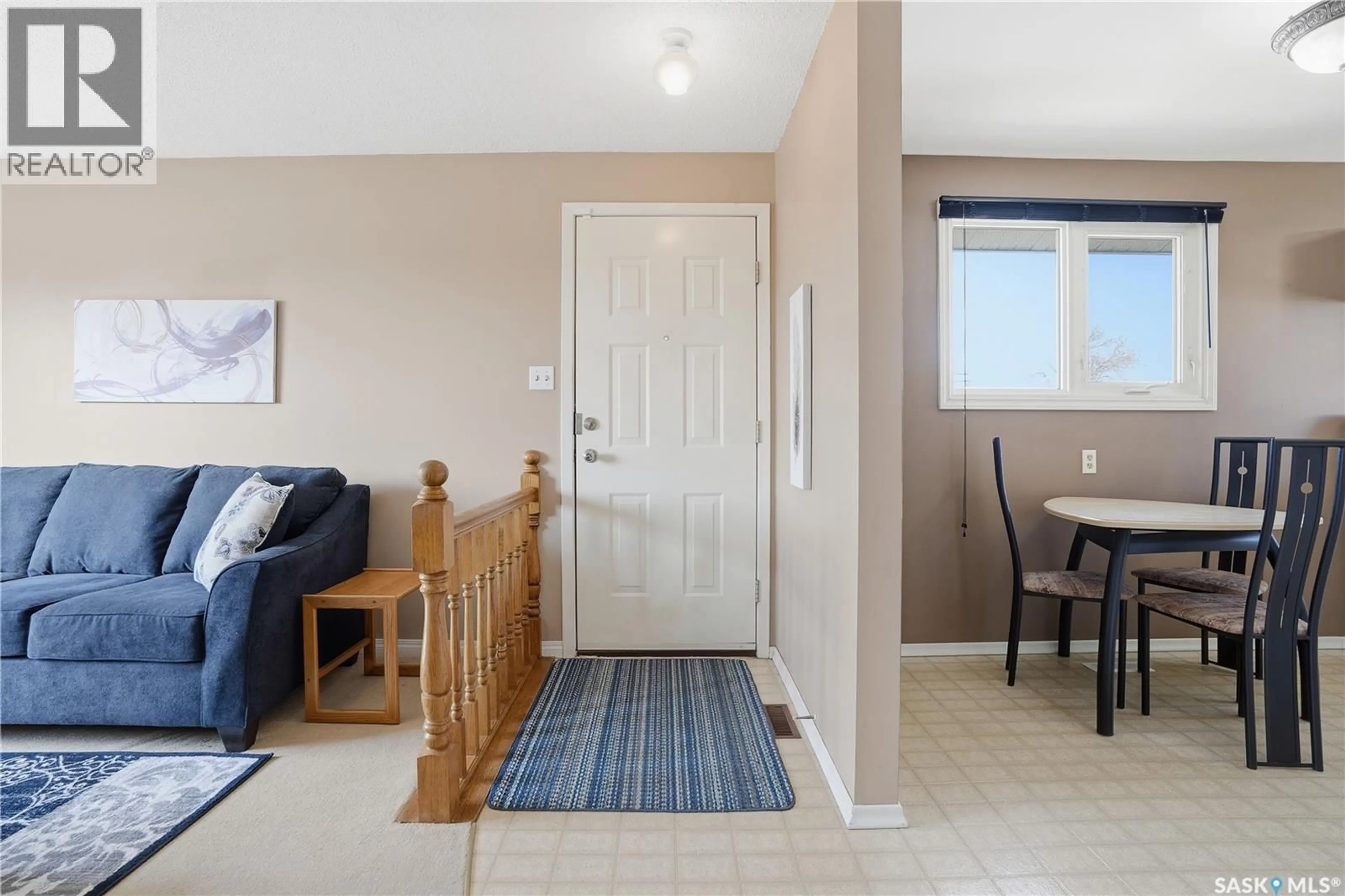 Indoor entryway for 111 FORSYTH CRESCENT, Regina Saskatchewan S4R5L8