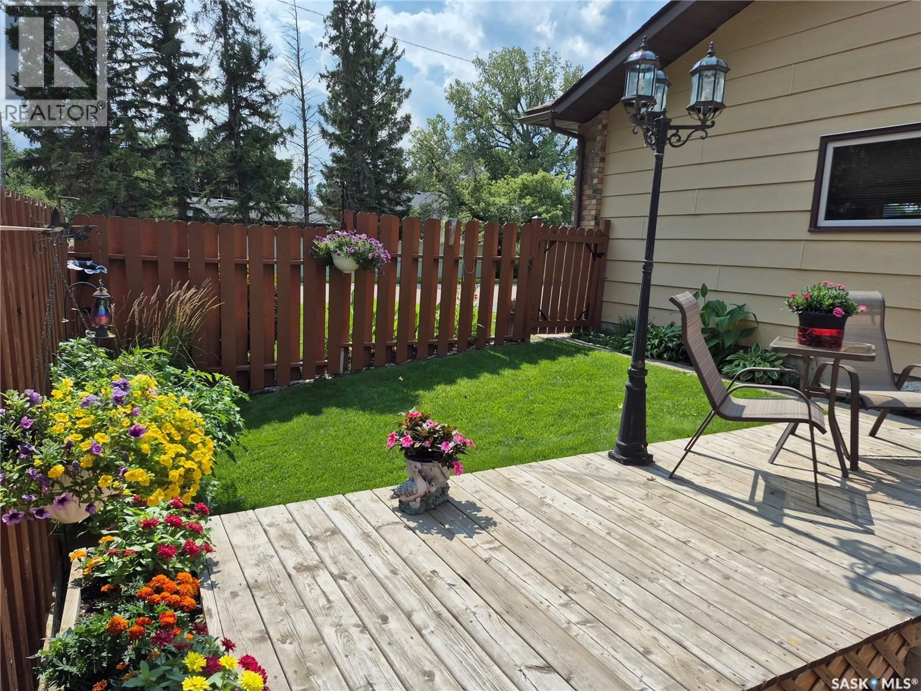 Patio, unknown for 329 DOUGLASS STREET, Outlook Saskatchewan S0L2N0
