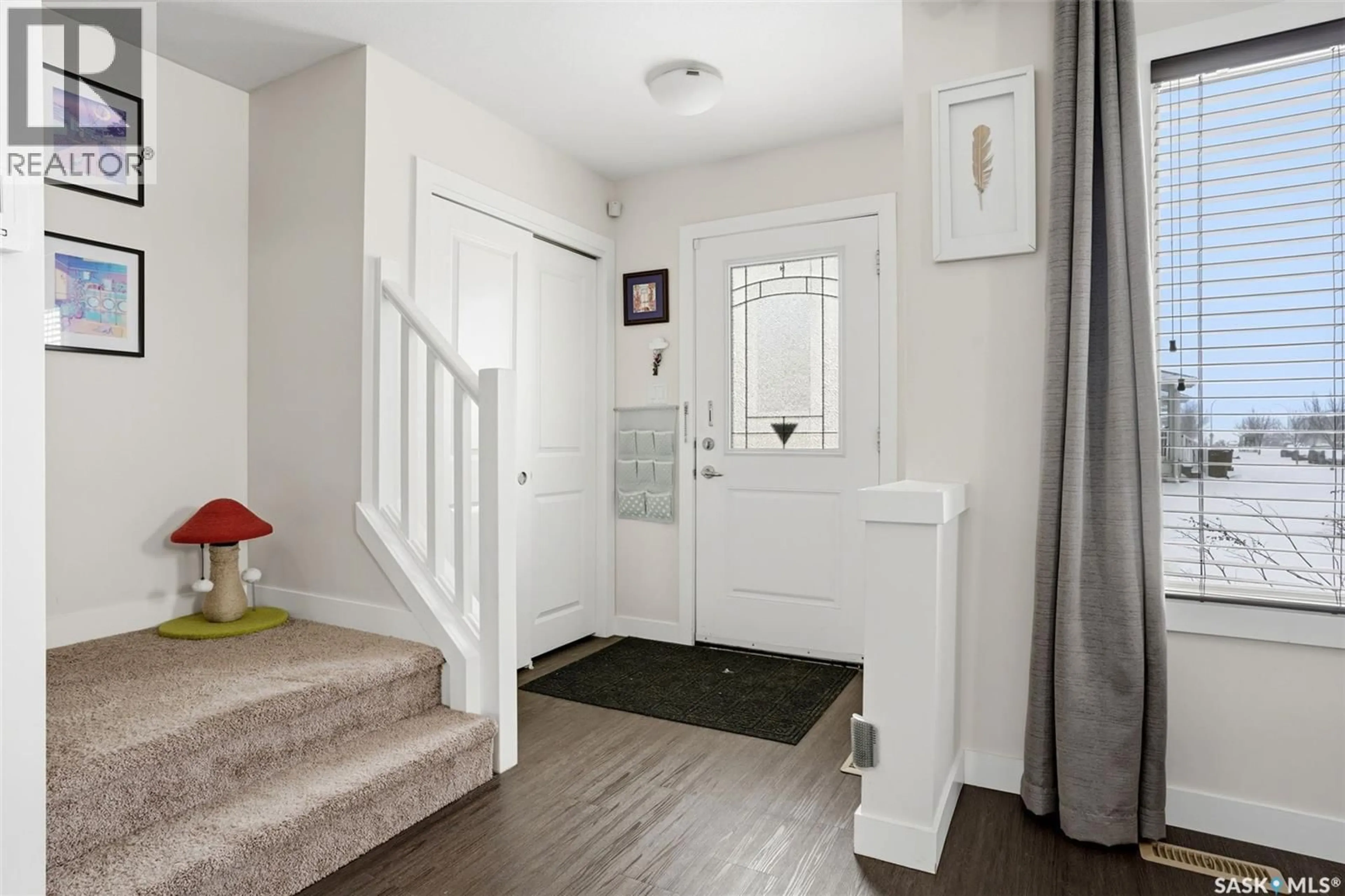 Indoor entryway for 5500 MCKENNA ROAD, Regina Saskatchewan S4W0N7