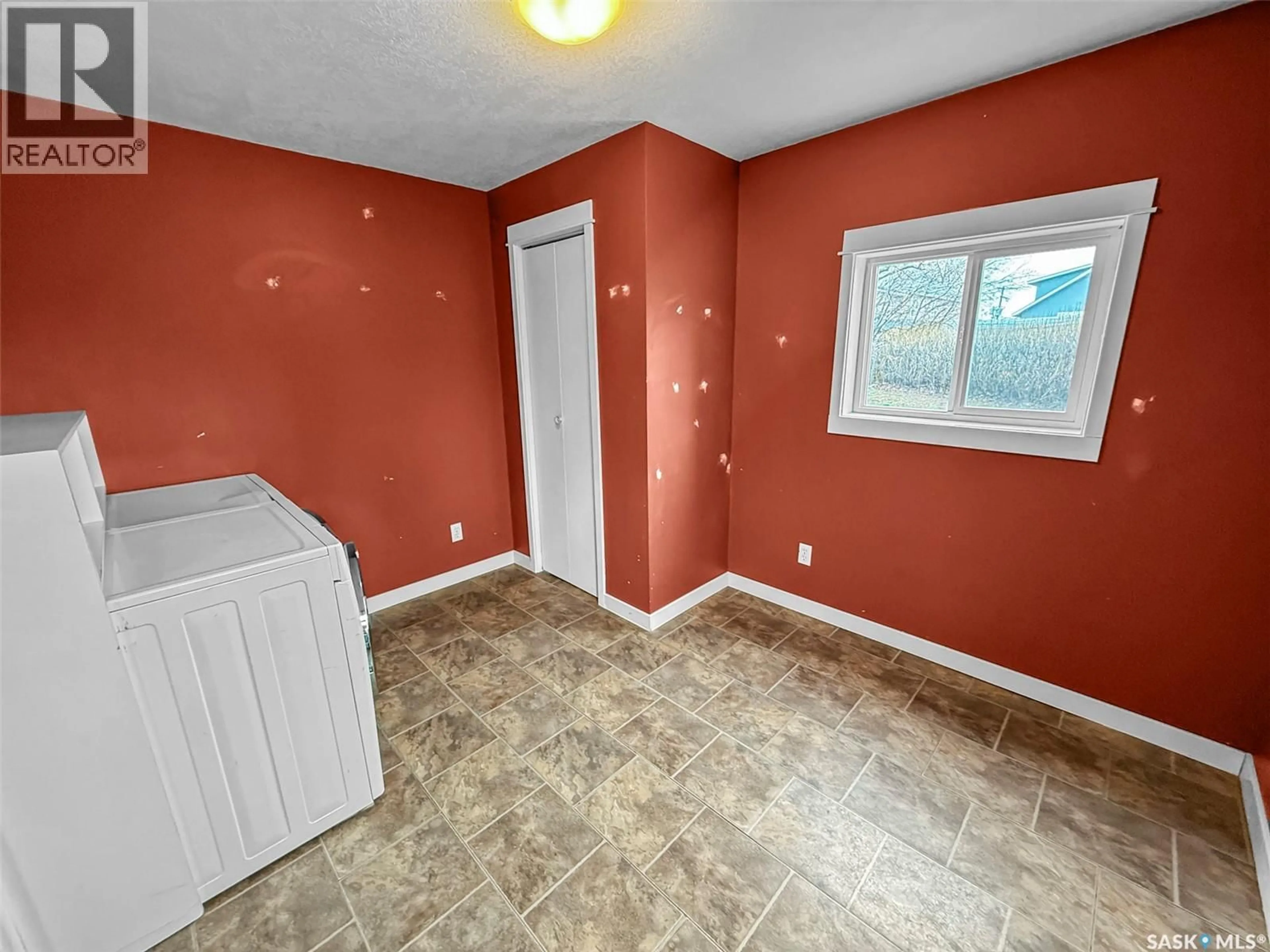 A pic of a room for 121 6TH AVENUE, Swift Current Saskatchewan S9H2L9