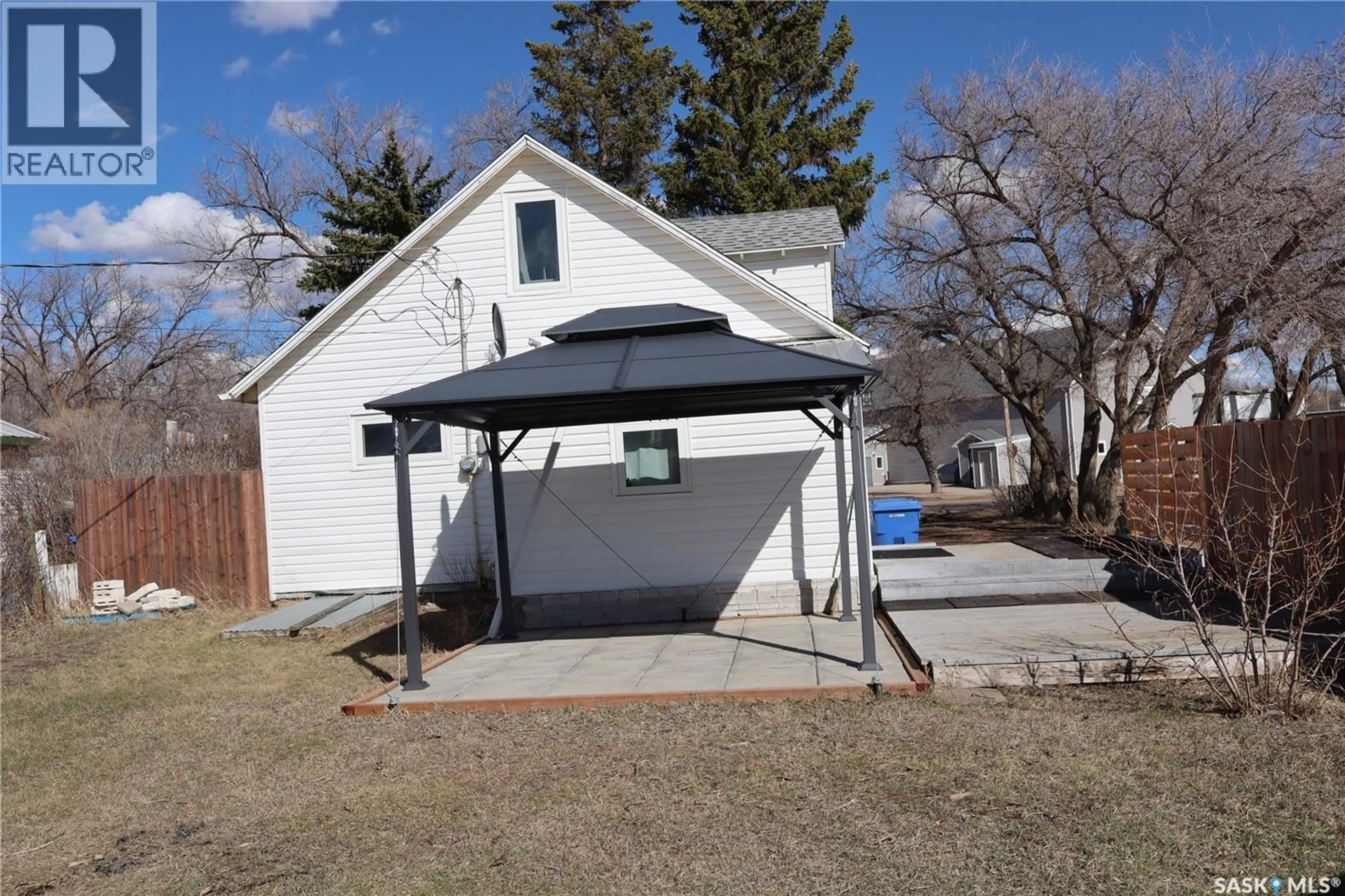 Unknown for 302 COLUMBUS DRIVE, Rockglen Saskatchewan S0H3R0