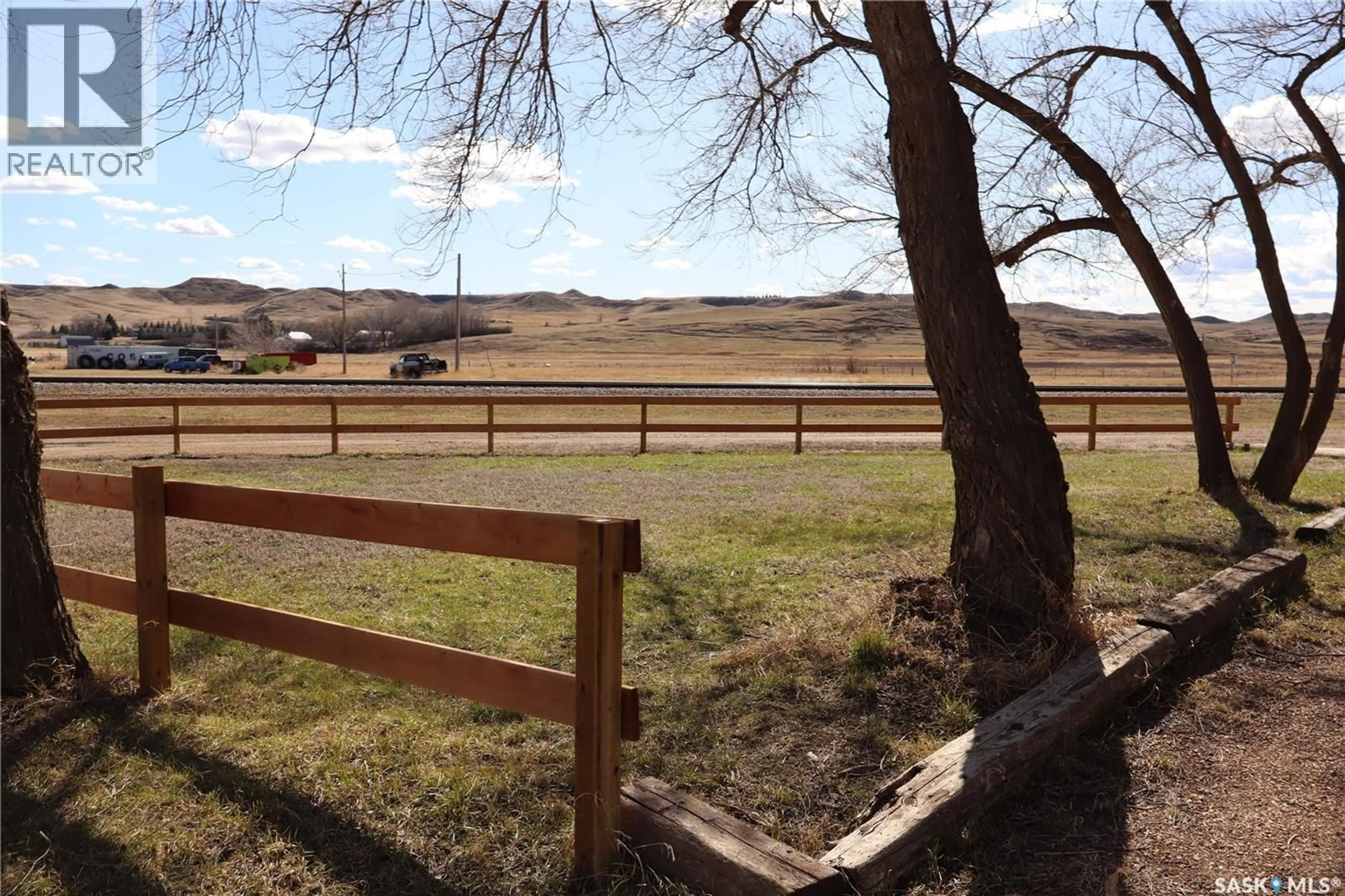 Unknown for 302 COLUMBUS DRIVE, Rockglen Saskatchewan S0H3R0