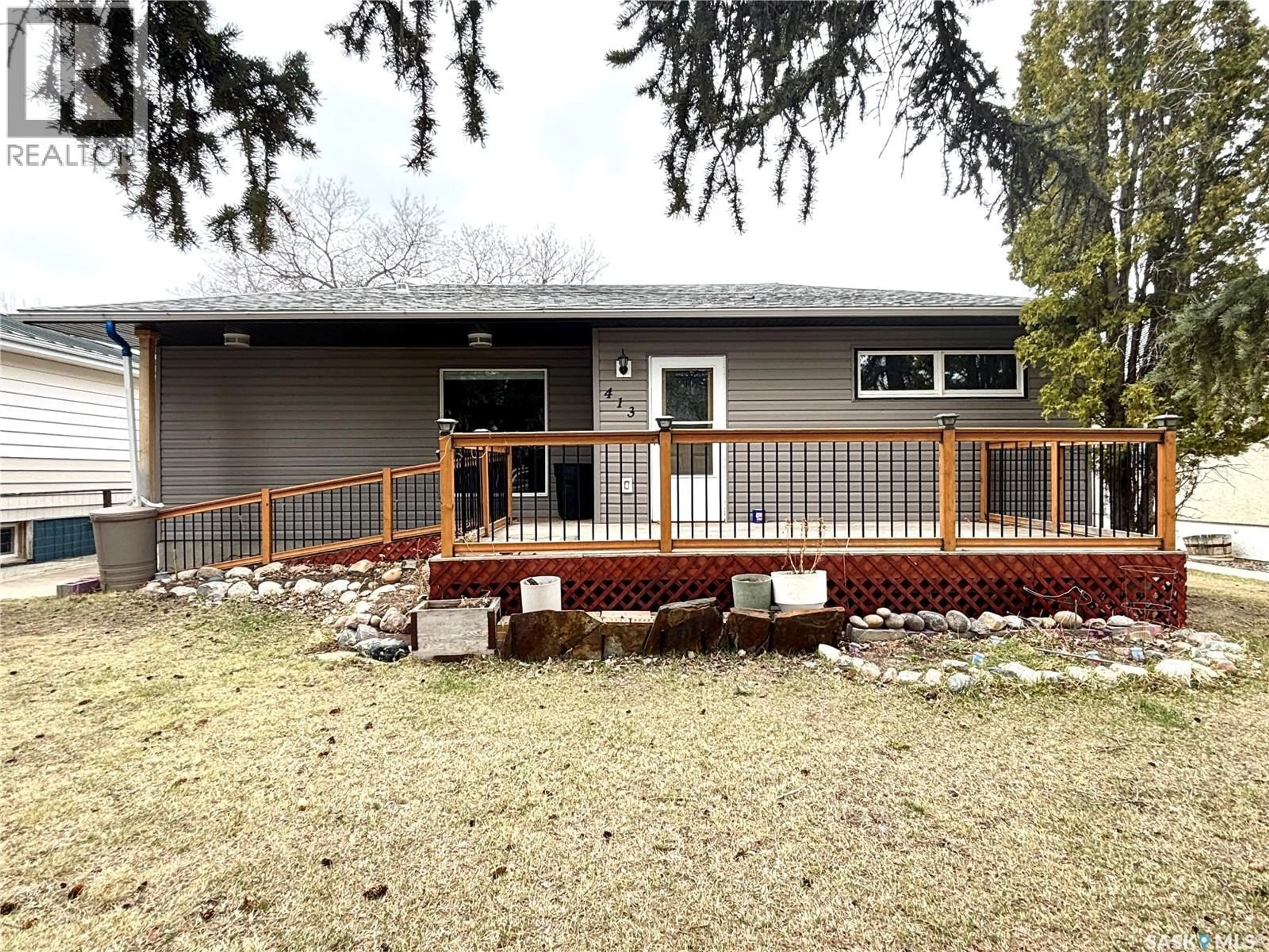 Unknown for 413 MAPLE STREET, Maple Creek Saskatchewan S0N1N0
