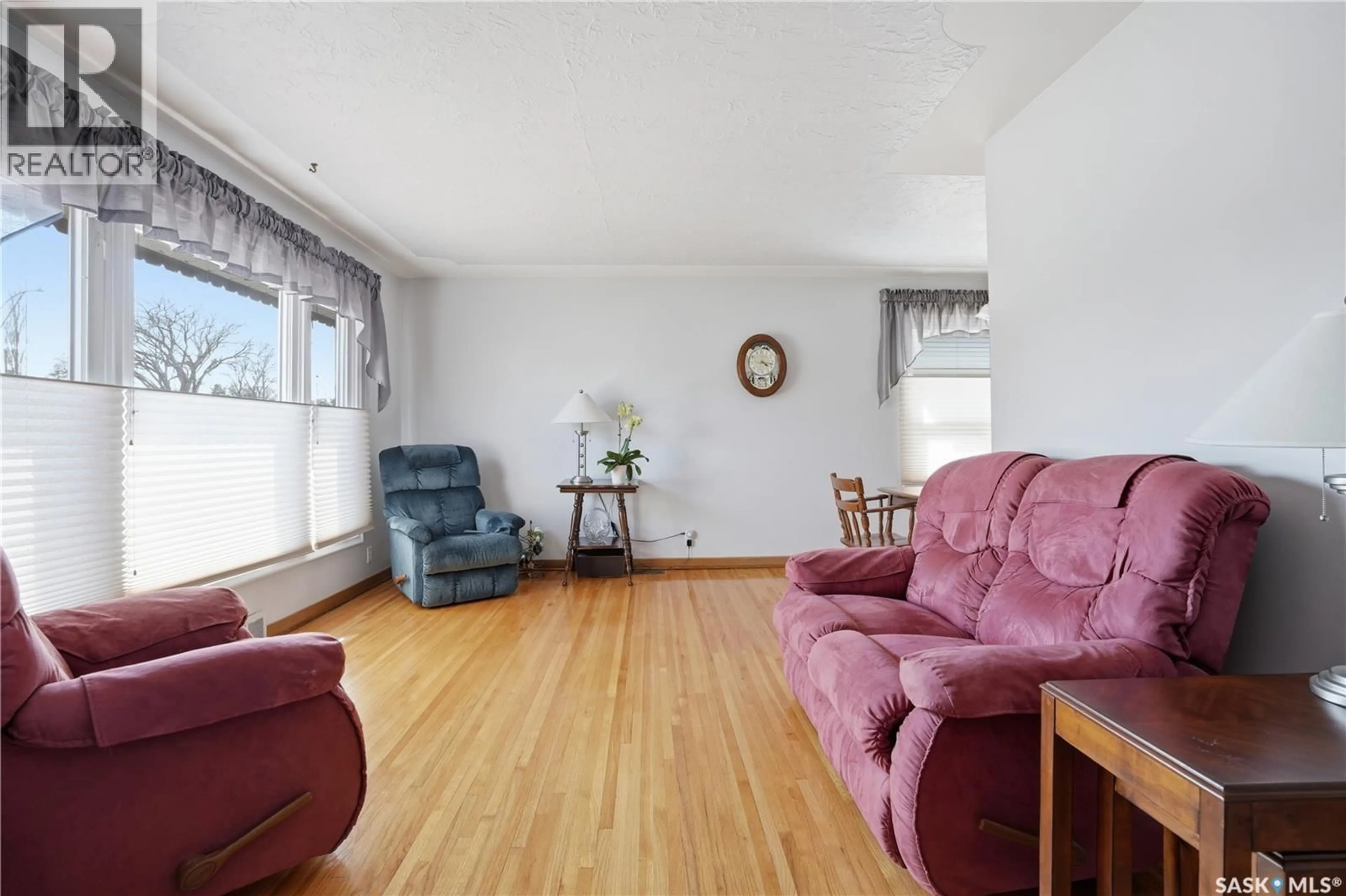 Living room with furniture, unknown for 966 GRACE STREET, Moose Jaw Saskatchewan S6H3C1