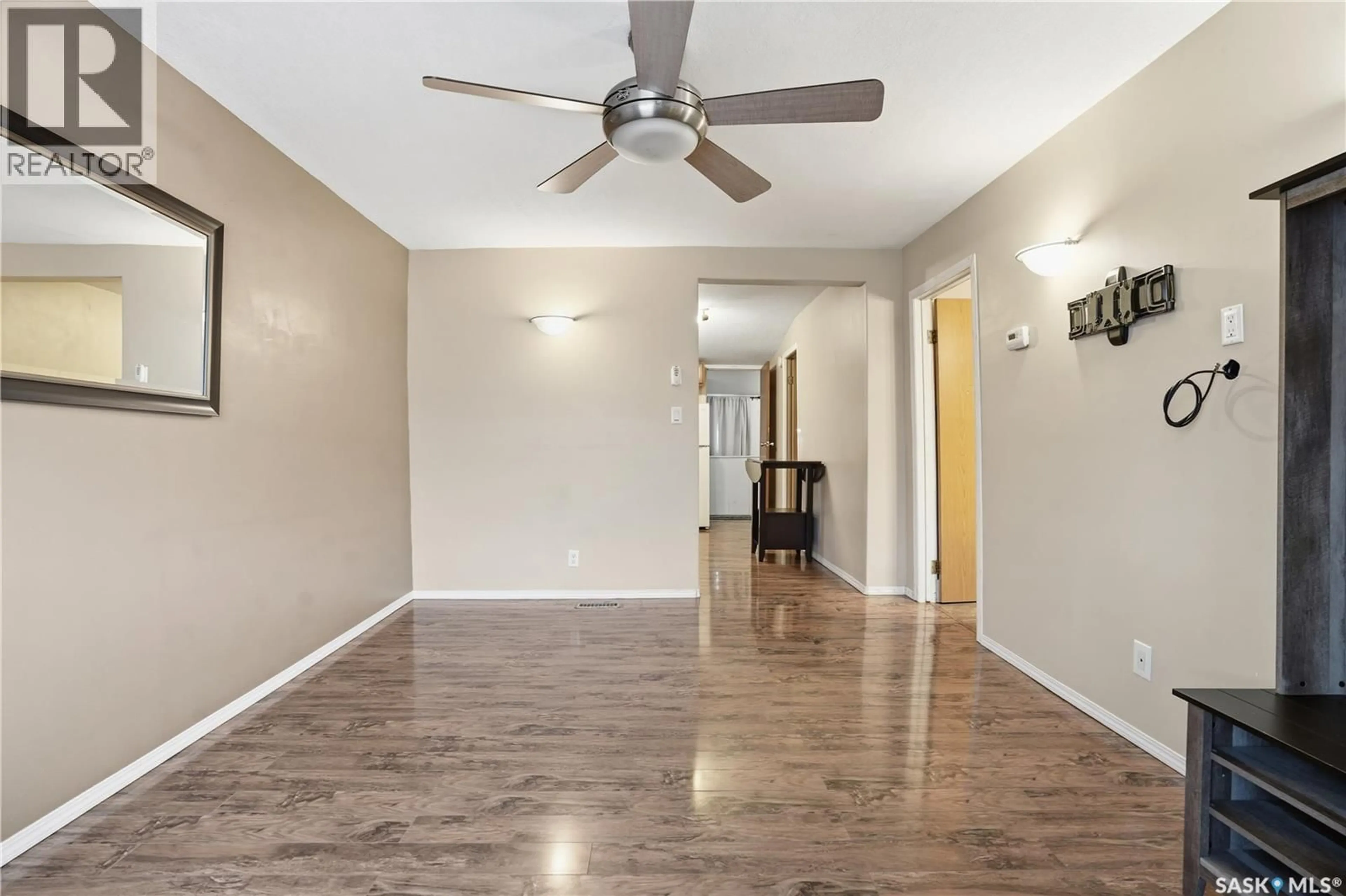 A pic of a room for 518 MAPLE STREET, Moose Jaw Saskatchewan S6H4X1