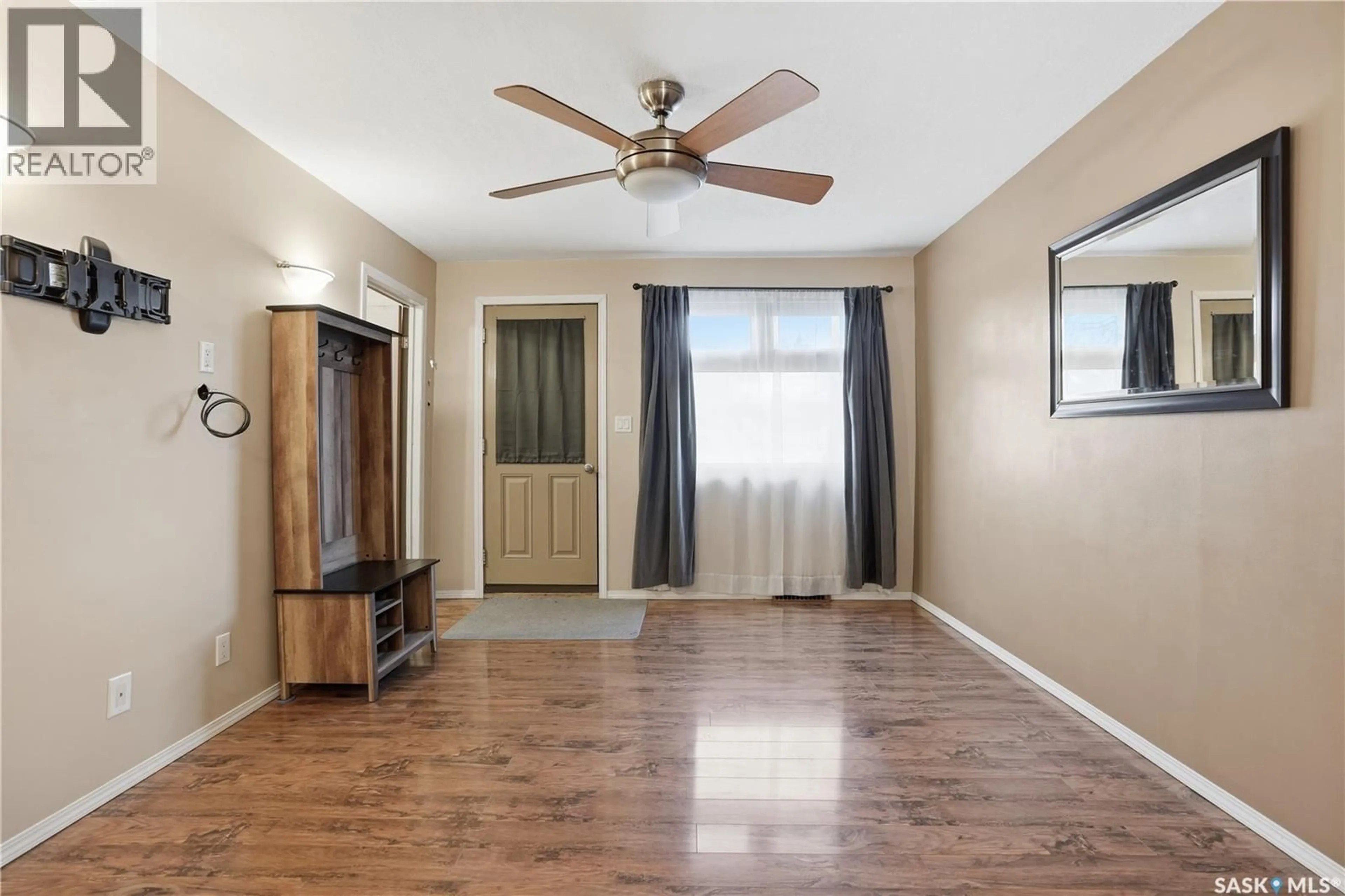 A pic of a room for 518 MAPLE STREET, Moose Jaw Saskatchewan S6H4X1