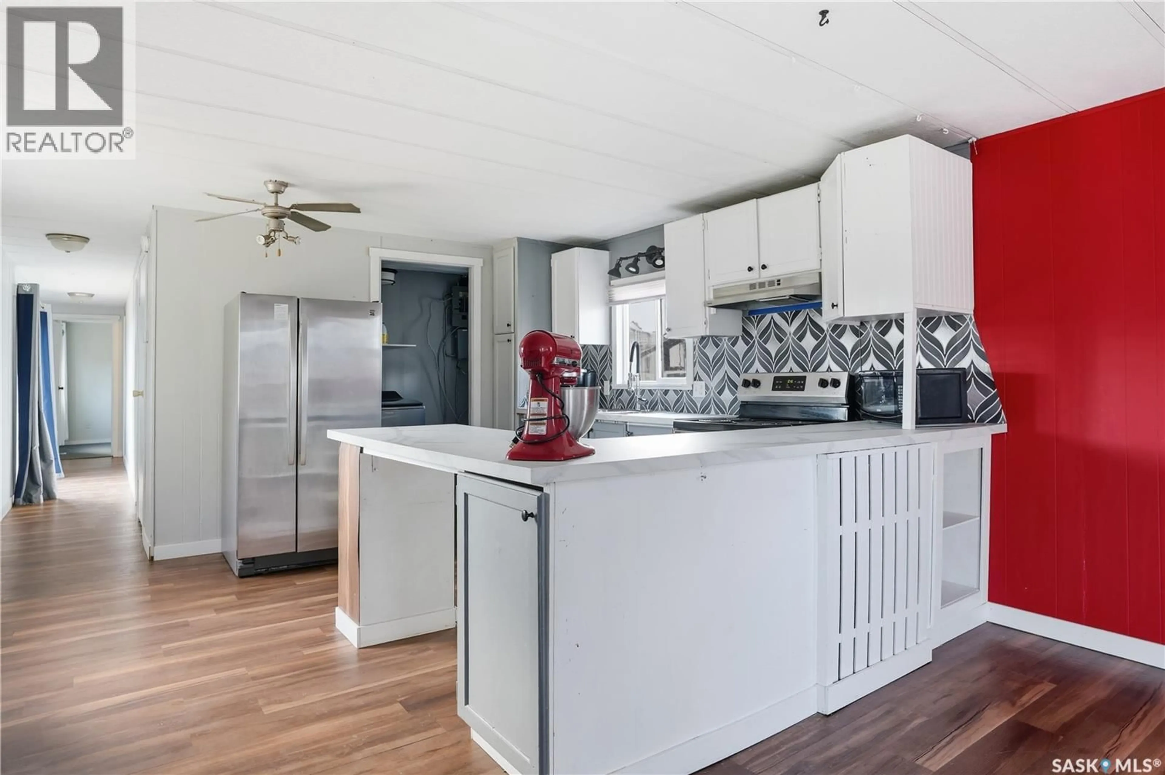 Open concept kitchen, unknown for 124 DOGWOOD STREET, Caronport Saskatchewan S0H0S0