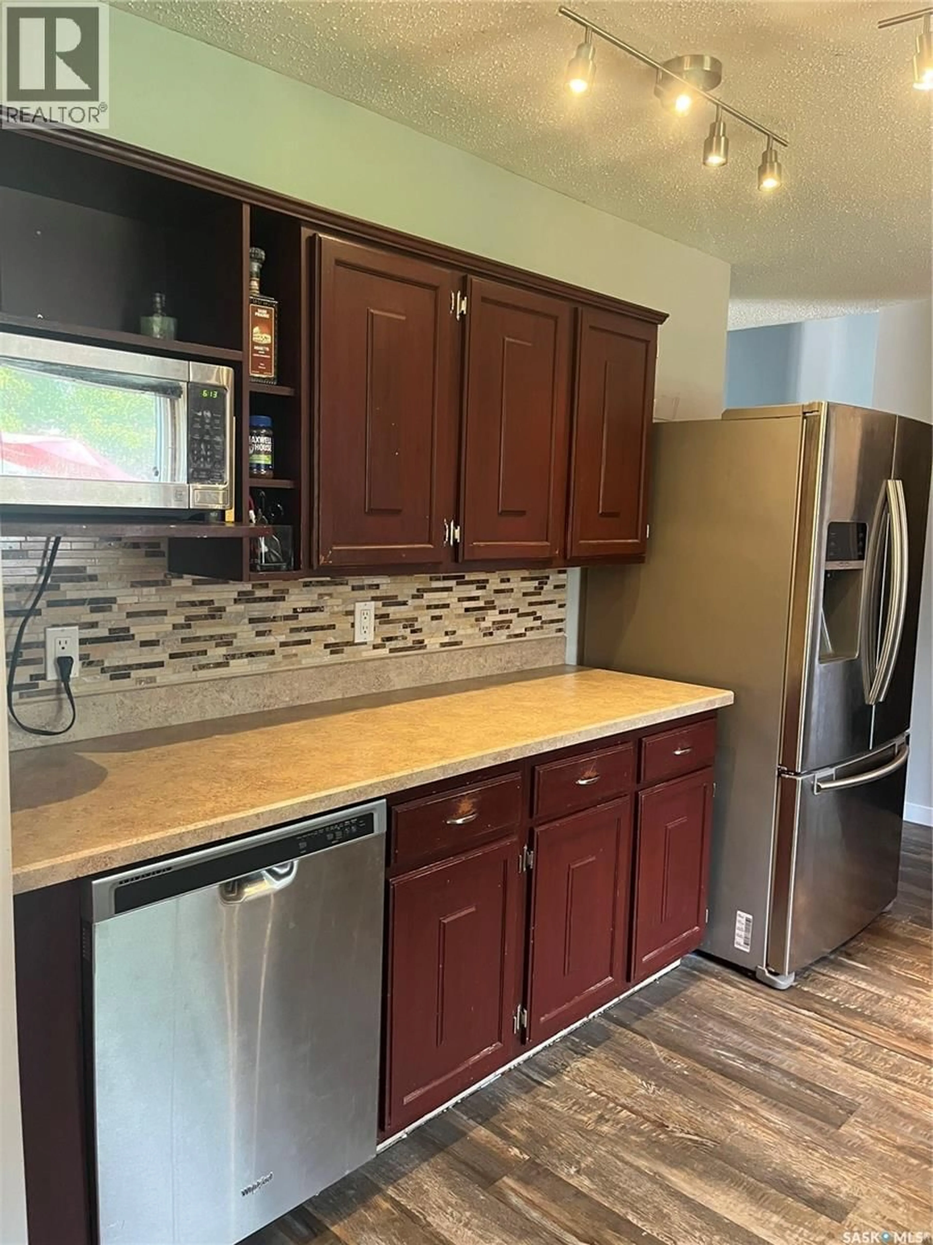 Unknown for 206 3RD AVENUE, Caronport Saskatchewan S0H0S0