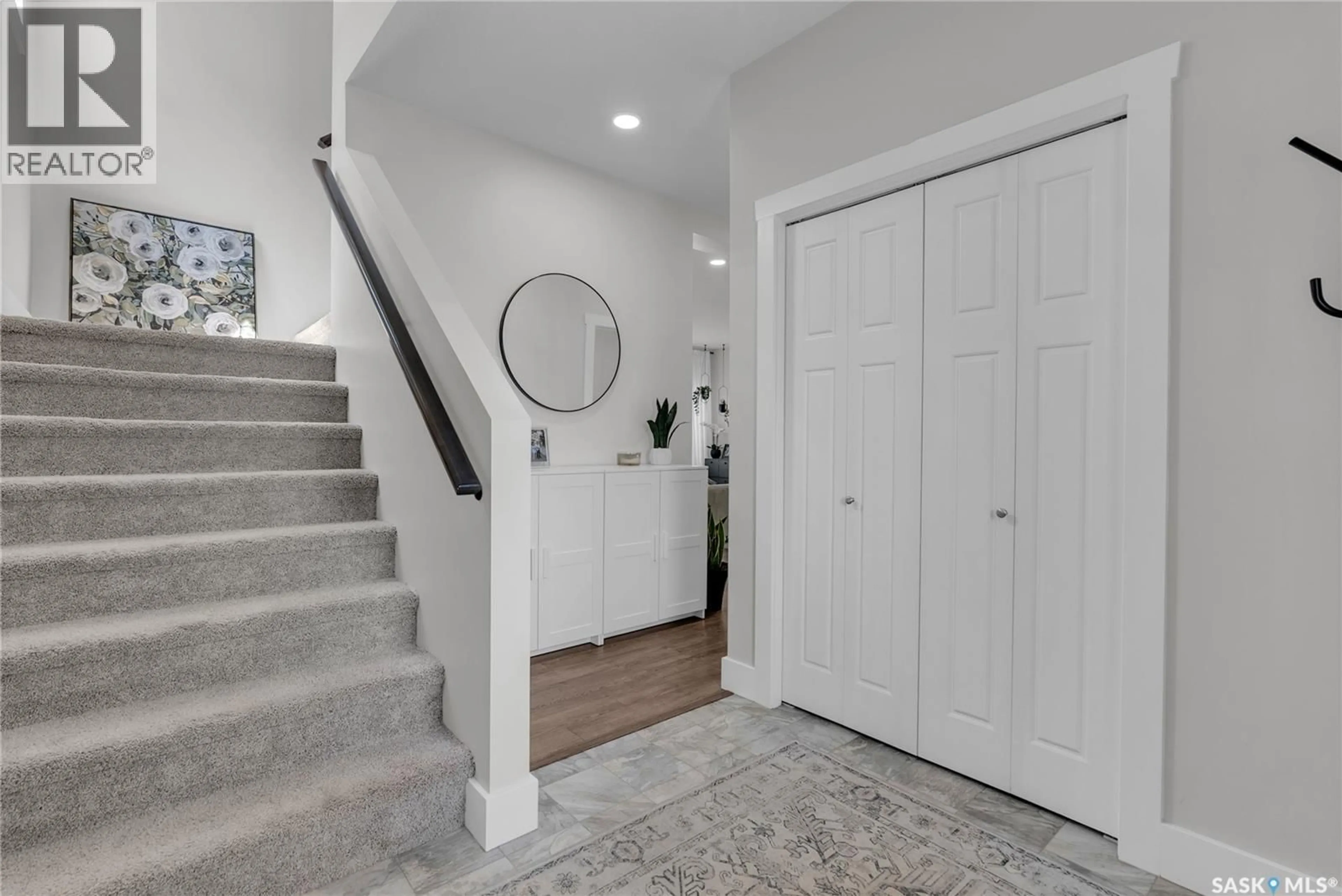Indoor entryway for 1235 PRINGLE WAY, Saskatoon Saskatchewan S7T0V4