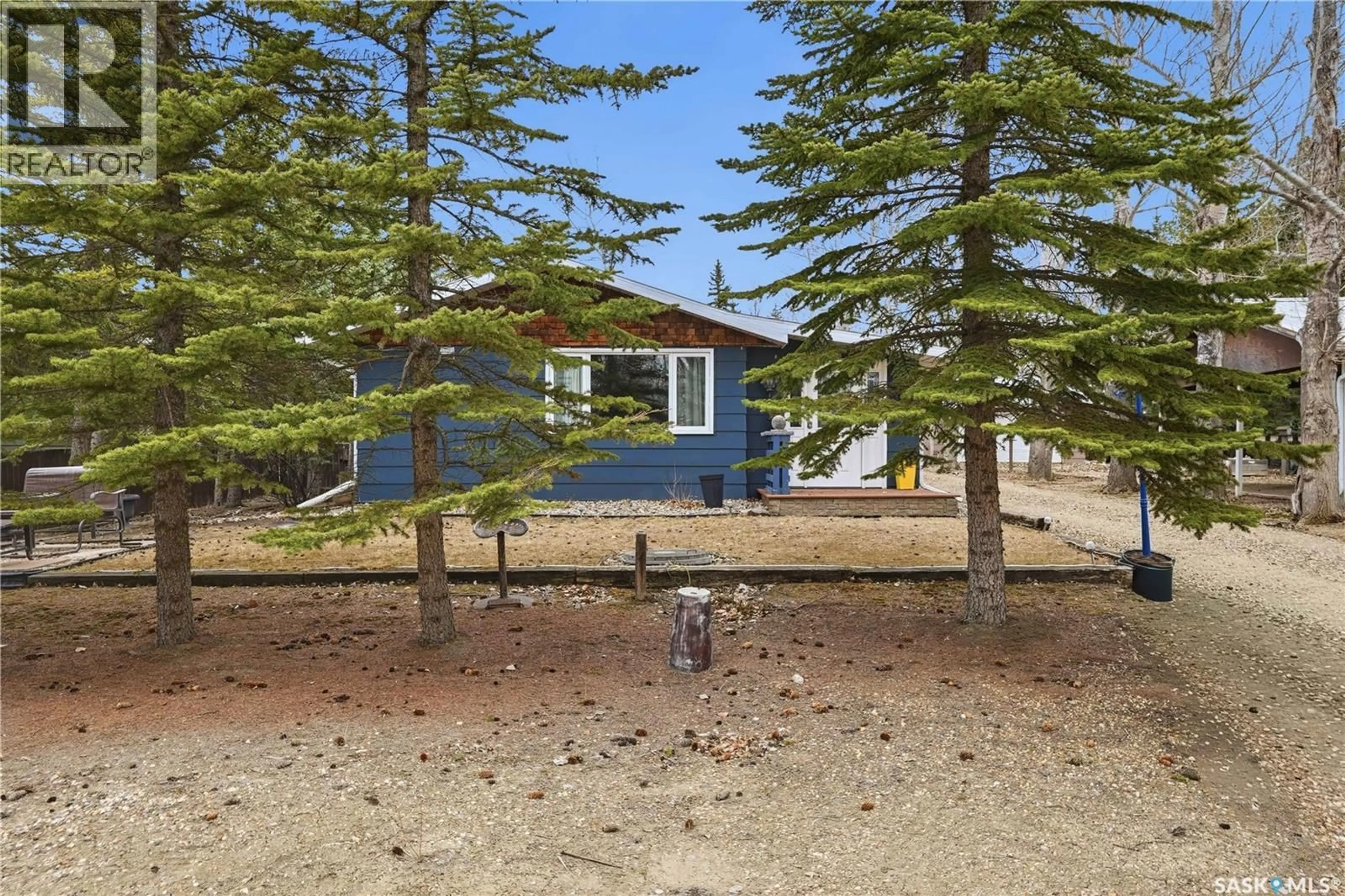 A pic from outside/outdoor area/front of a property/back of a property/a pic from drone, unknown for 18 MALLARD STREET, Wood River Rm No. 74 Saskatchewan S0H2K0