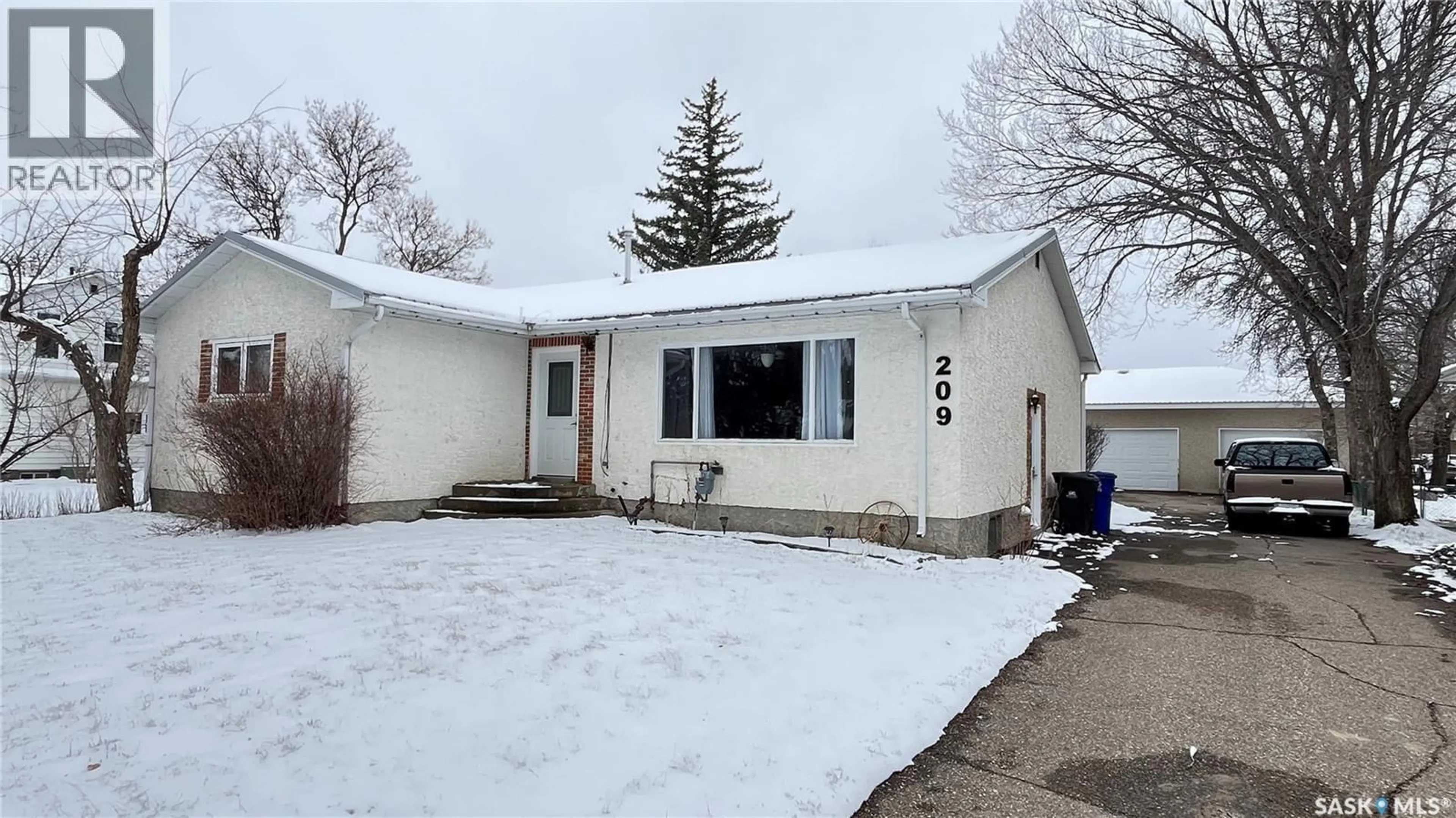 Unknown for 209 HOOD STREET, Maple Creek Saskatchewan S0N1N0