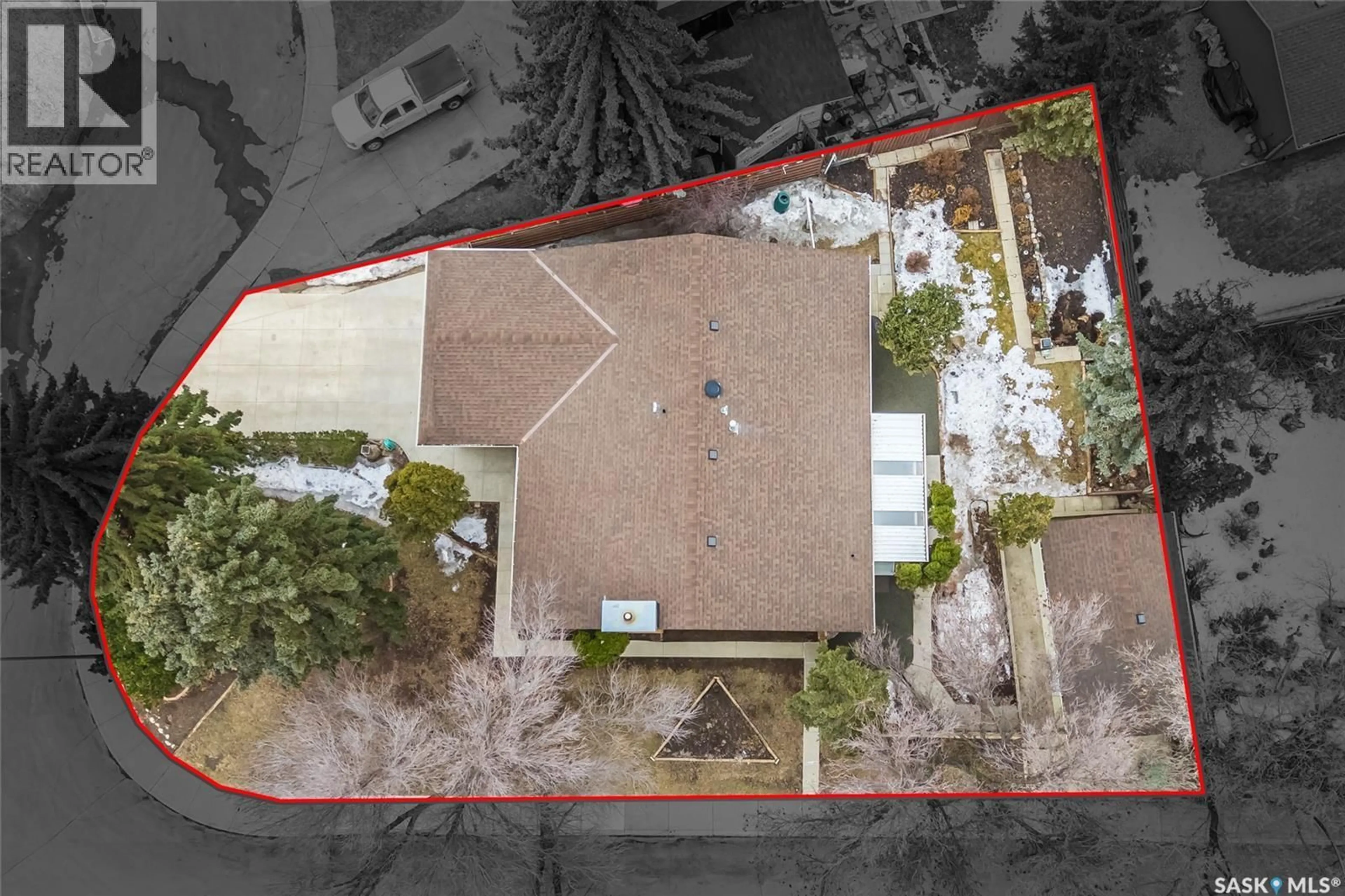 A pic from outside/outdoor area/front of a property/back of a property/a pic from drone, street for 234 J.J. THIESSEN TERRACE, Saskatoon Saskatchewan S7K5P2