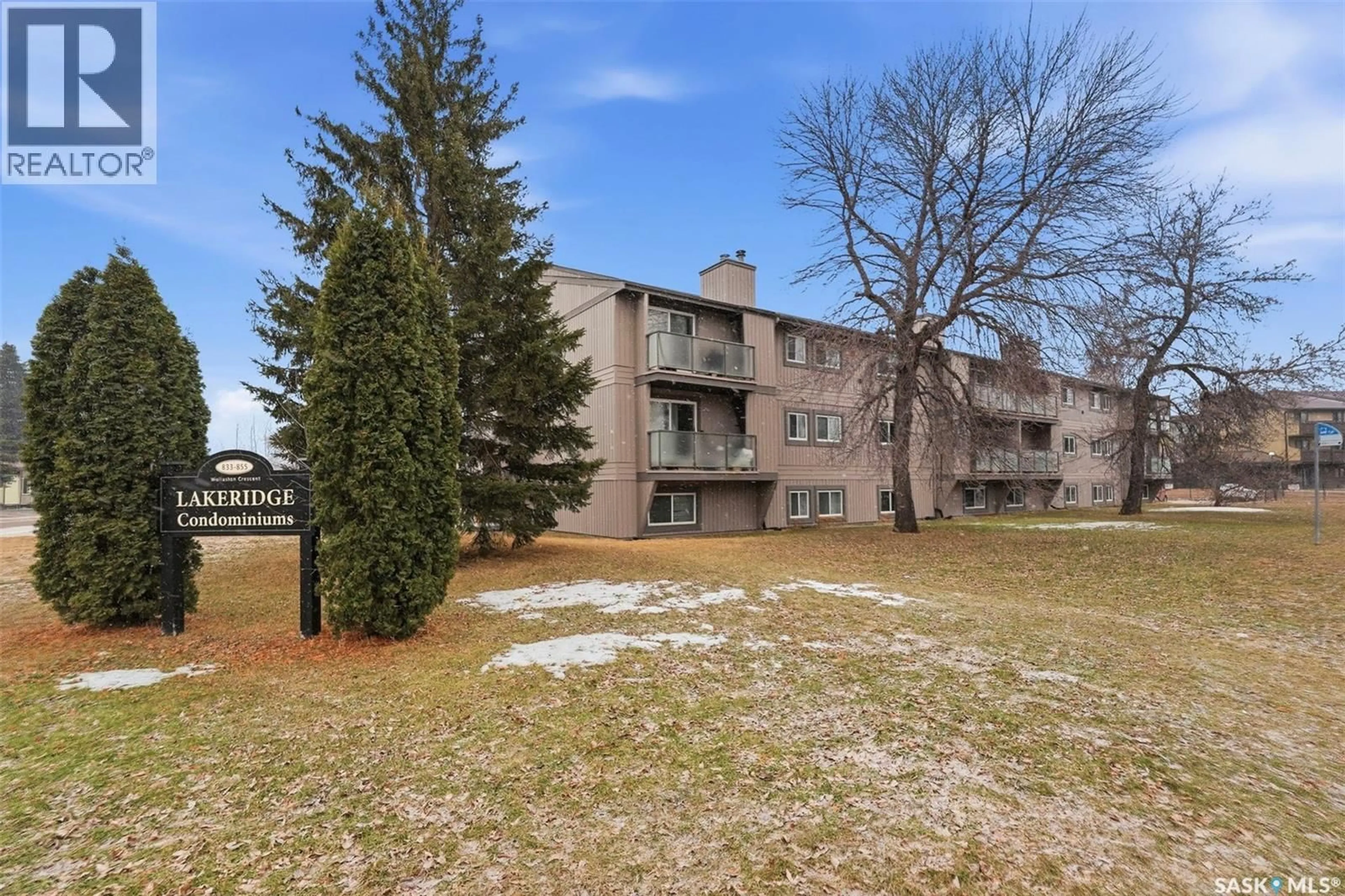 Patio, unknown for 855 - 205 WOLLASTON CRESCENT, Saskatoon Saskatchewan S7J4G1