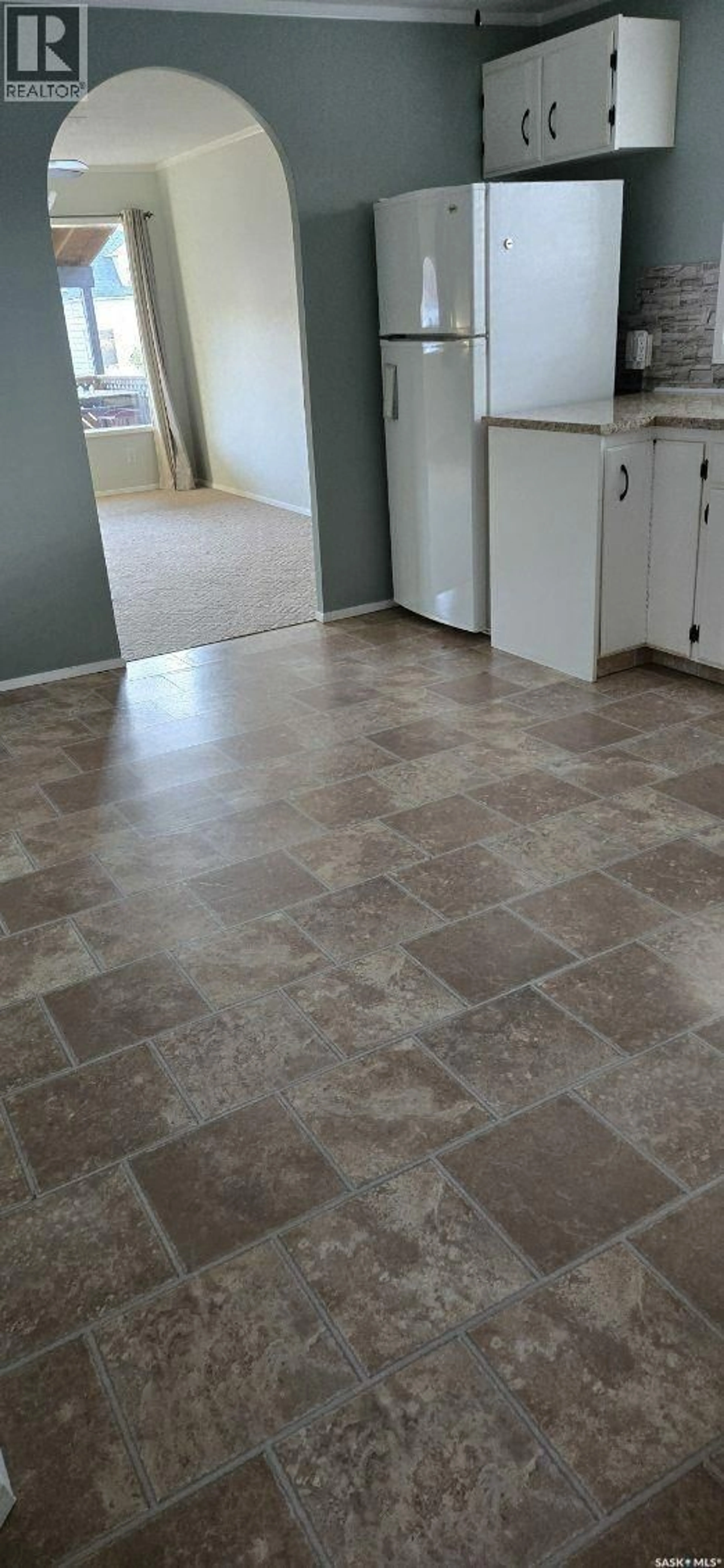 A pic of a room for 231 5TH AVENUE, Gravelbourg Saskatchewan S0H1X0