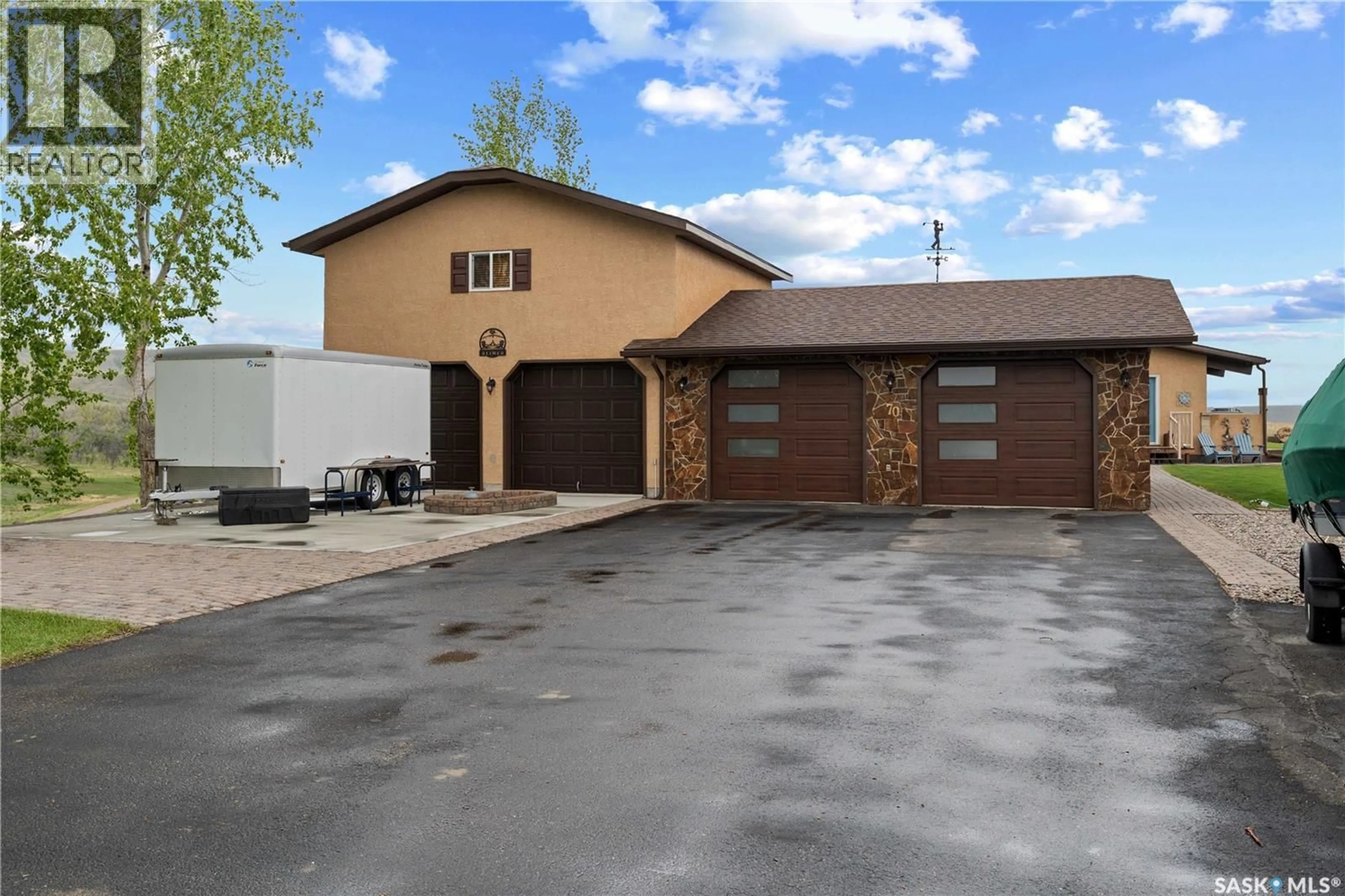 Indoor garage for 70 CACTUS DRIVE, Saskatchewan Landing Saskatchewan S9H3X5