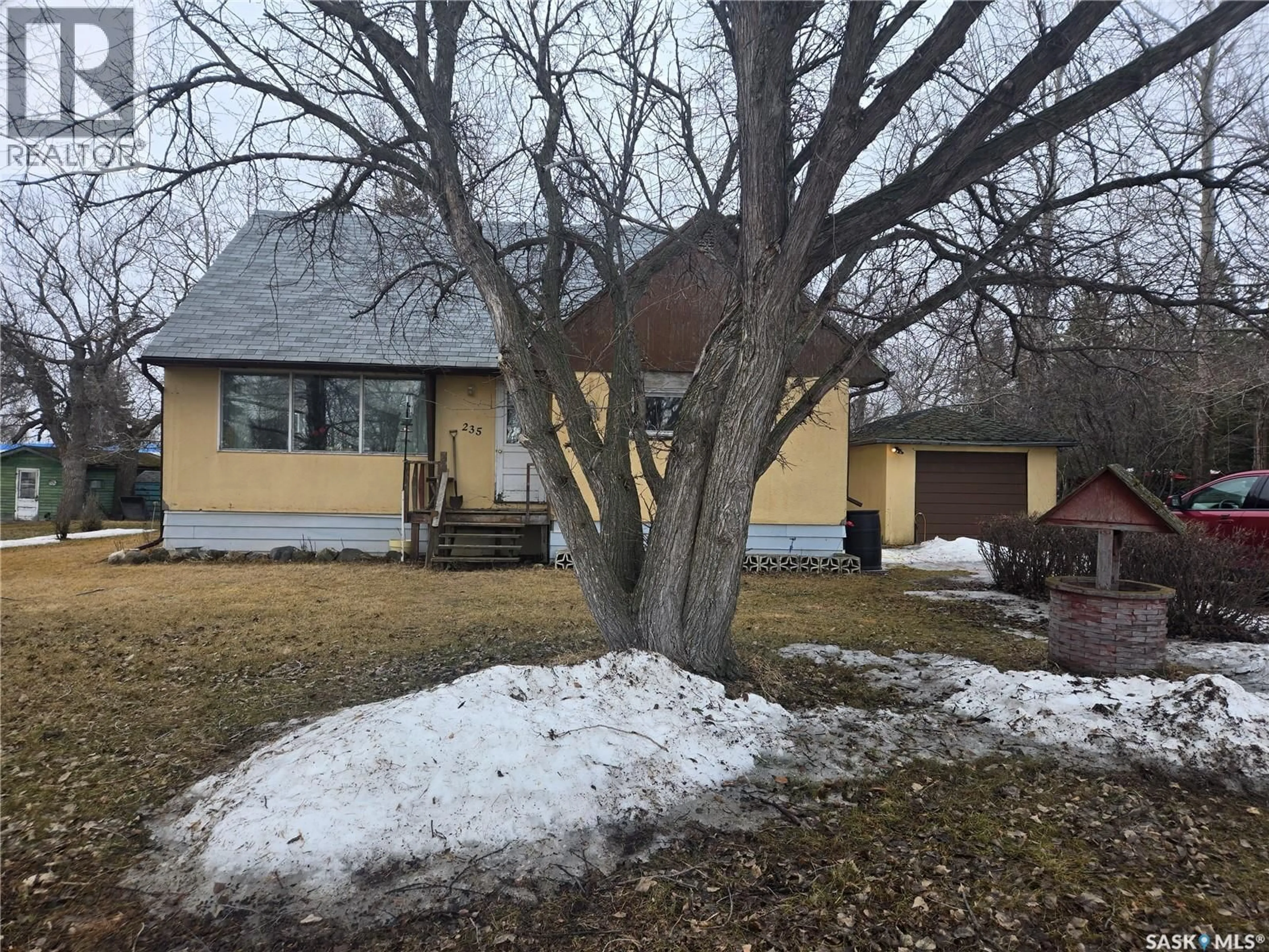 A pic from outside/outdoor area/front of a property/back of a property/a pic from drone, street for 235 CARPENTER STREET, Glenavon Saskatchewan S0G1Y0