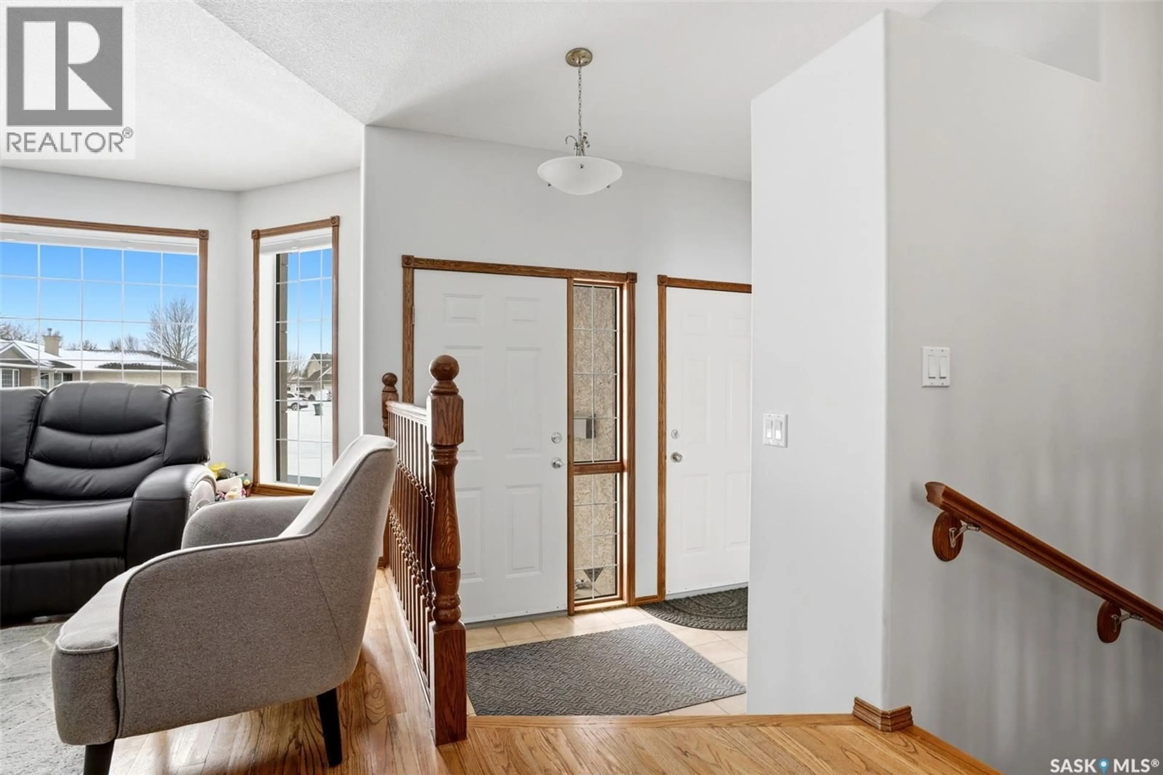 Indoor entryway for 2358 MCGREGOR PLACE, Regina Saskatchewan S4V2Y4