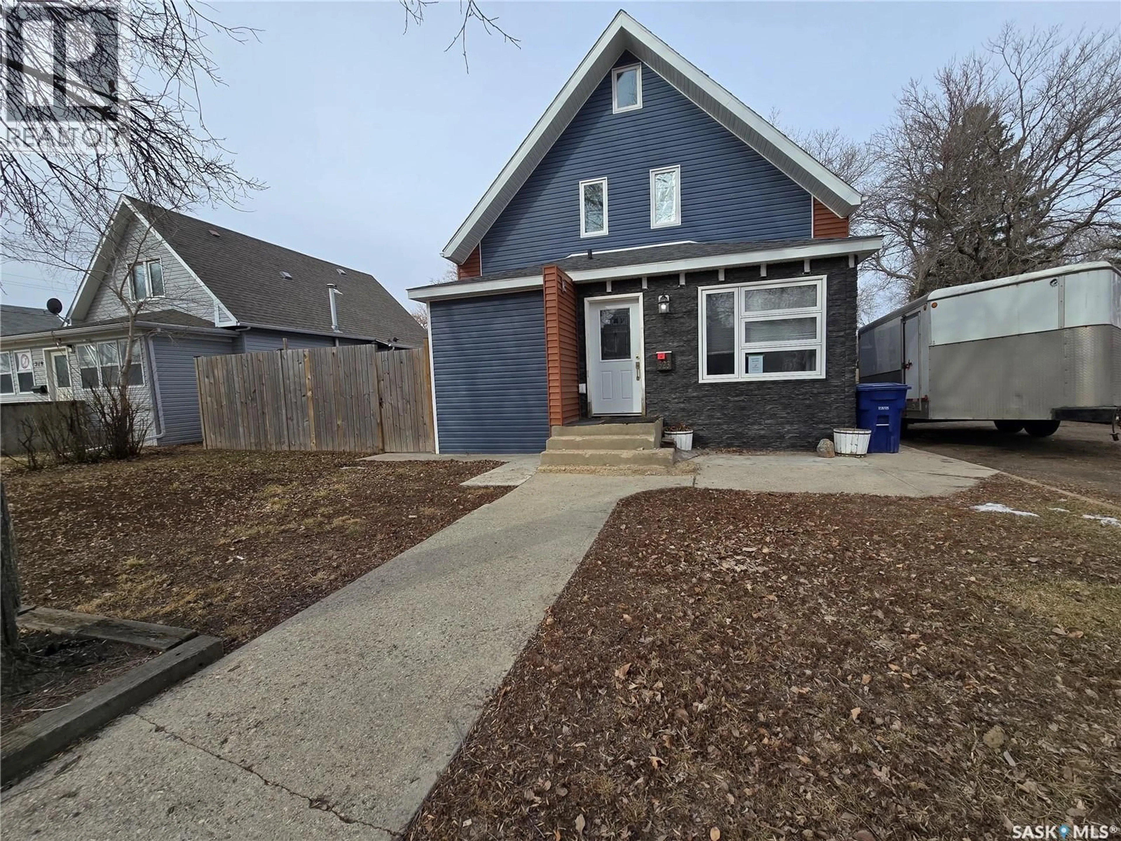 Unknown for 523 KING STREET, Weyburn Saskatchewan S4H0P8