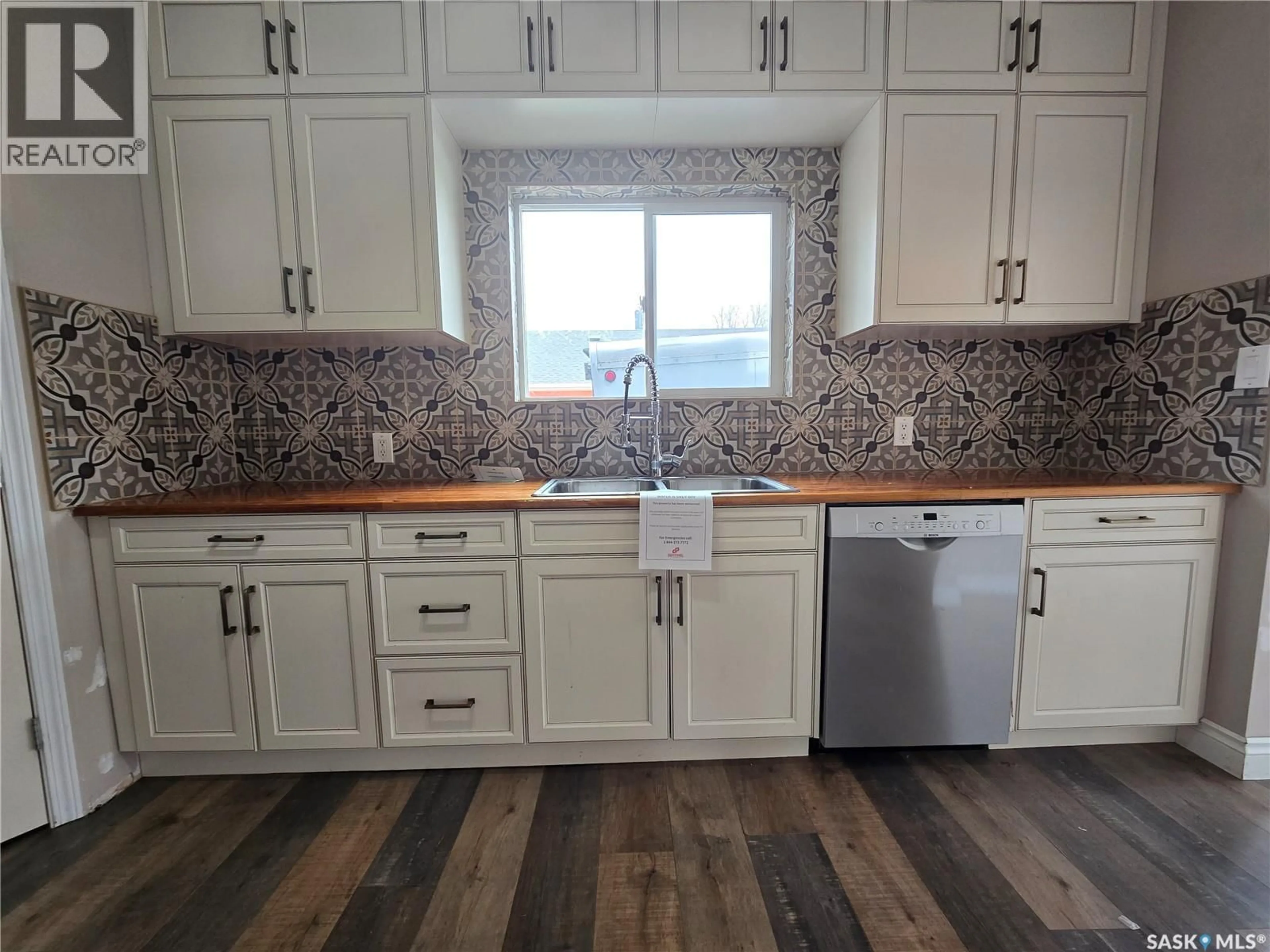 Unknown for 523 KING STREET, Weyburn Saskatchewan S4H0P8