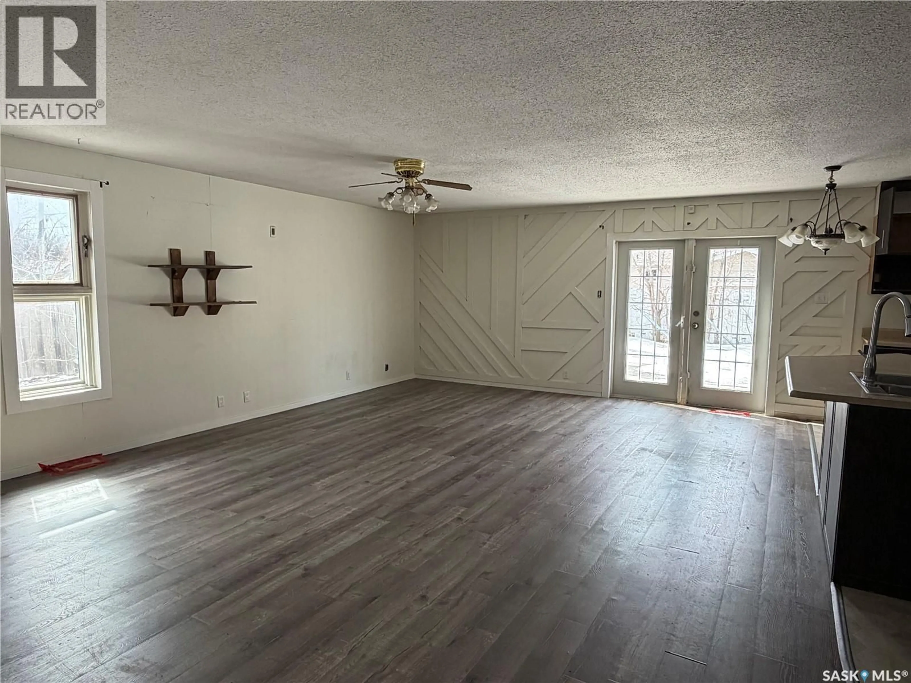 A pic of a room for 407 2ND STREET, Meadow Lake Saskatchewan S9X1E8