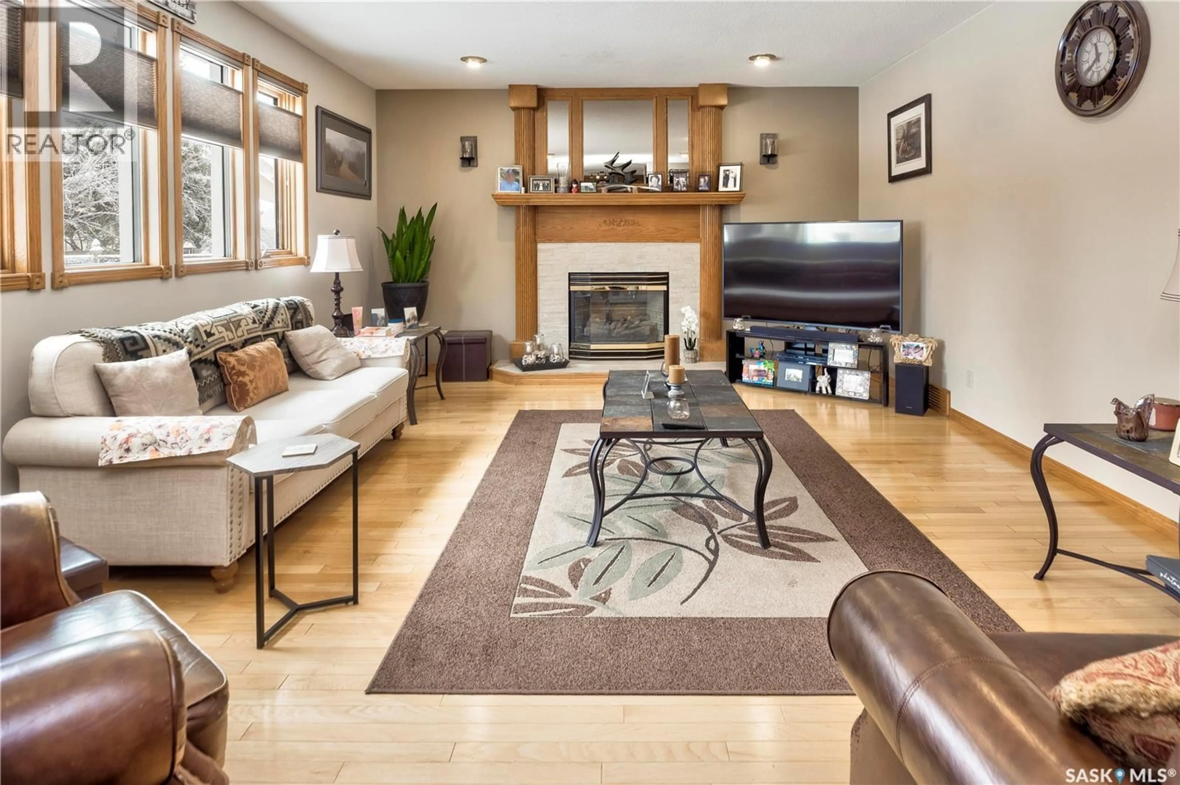 Living room with furniture, unknown for 645 AARON DRIVE, Prince Albert Saskatchewan S6V8C3