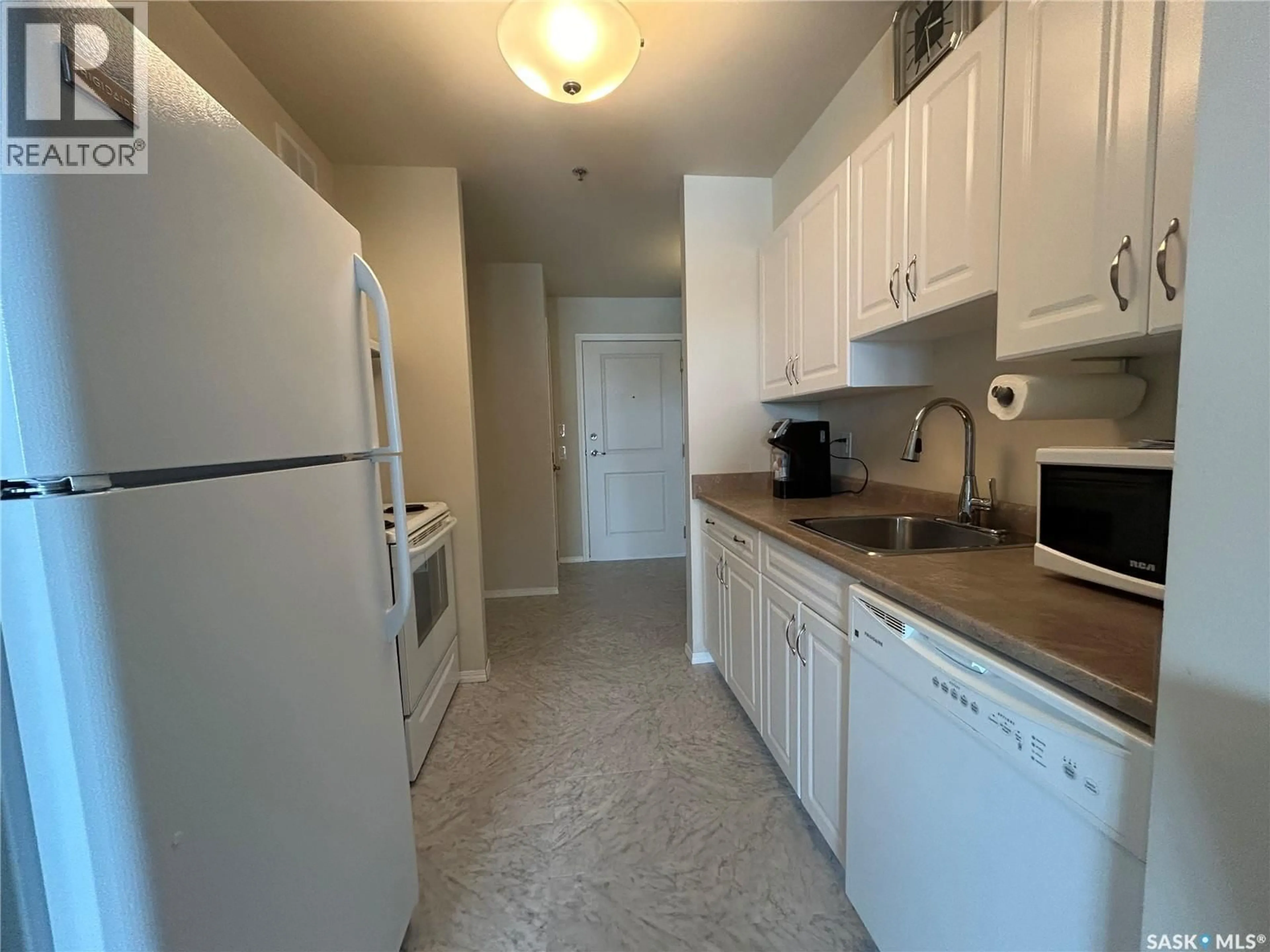 Standard kitchen, unknown for 307 601 110TH AVENUE, Tisdale Saskatchewan S0E1T0