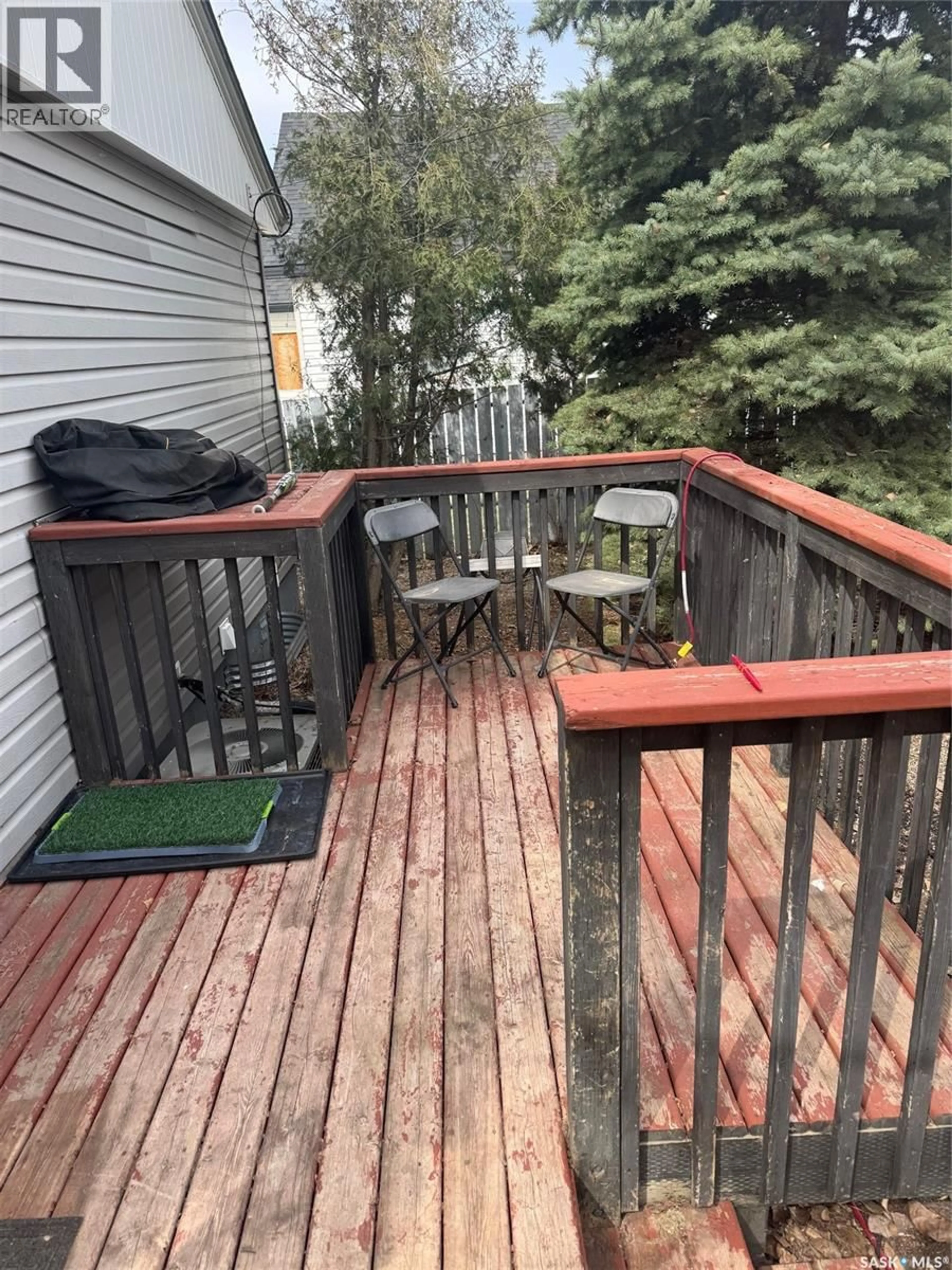 Patio, street for 1509 YOUNG STREET, Estevan Saskatchewan S4A0J5