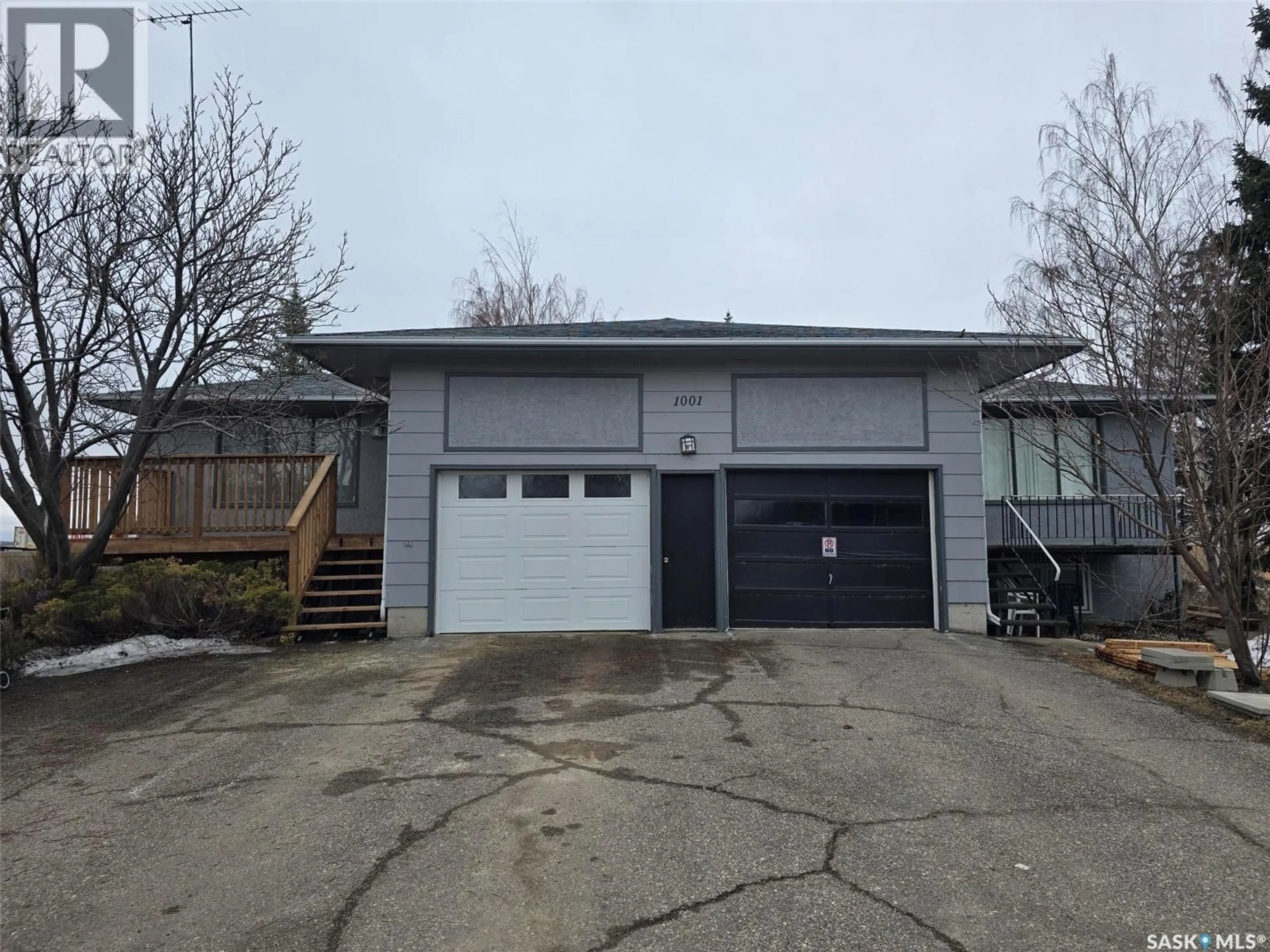 Indoor garage for 1001 ANDERSON PLACE, Grenfell Saskatchewan S0G2B0